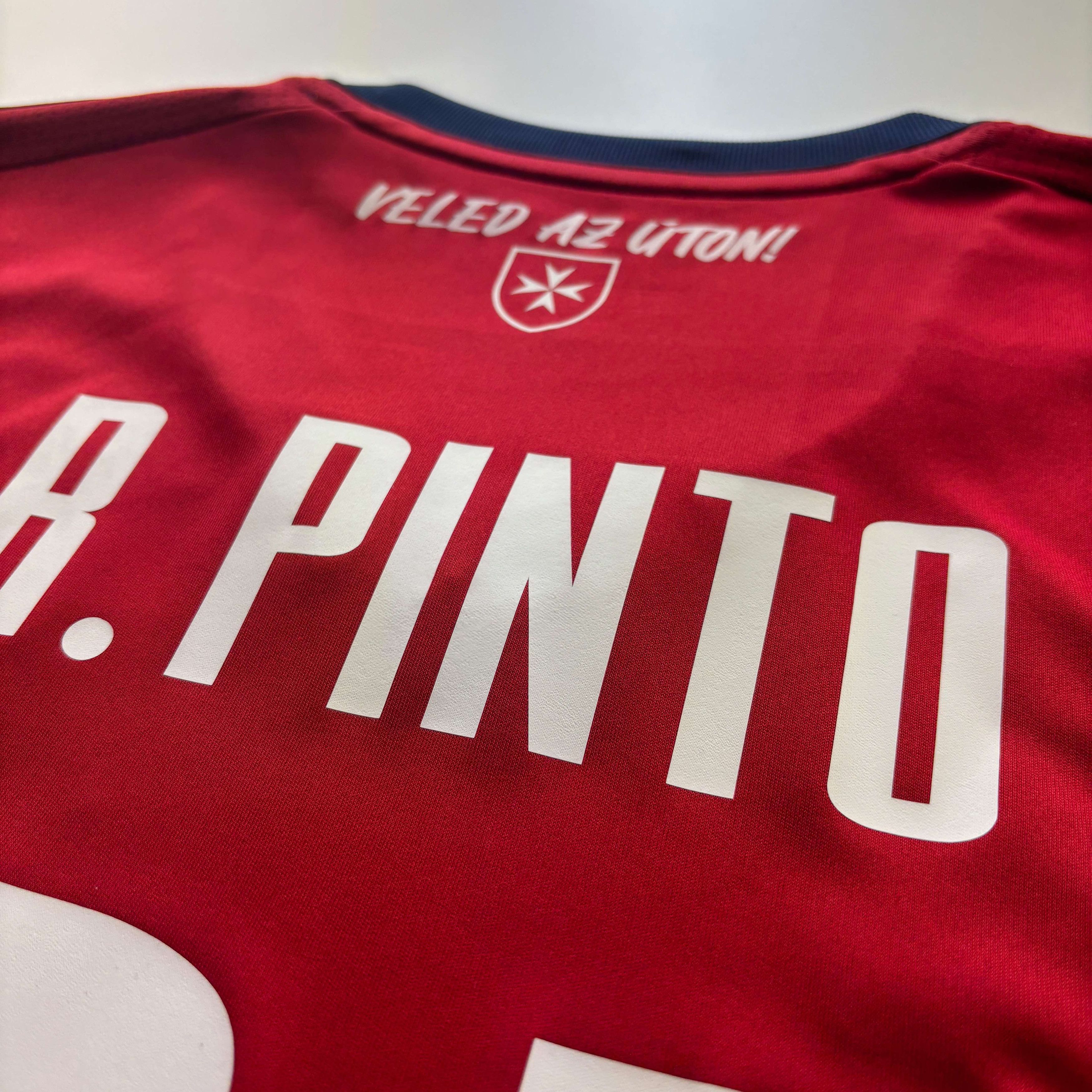 Adidas MATCH WORN Mol Fehérvár 2021-22 home R.Pinto football jersey Size US S / EU 44-46 / 1 - 10 Thumbnail