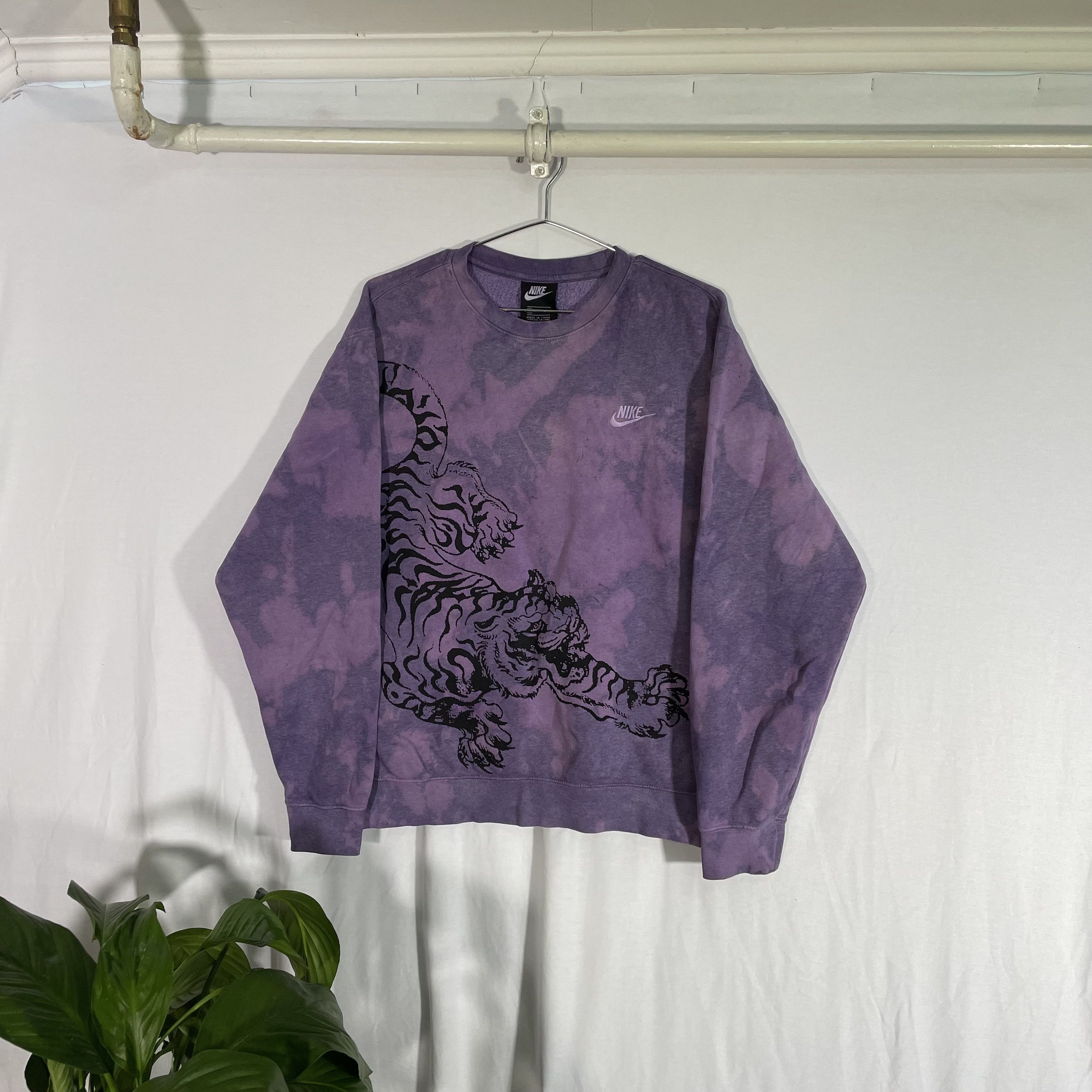 Nike Nike sweatshirt grunge alt rare y2k custom Tiger 1 of 1 Size US M / EU 48-50 / 2 - 1 Thumbnail
