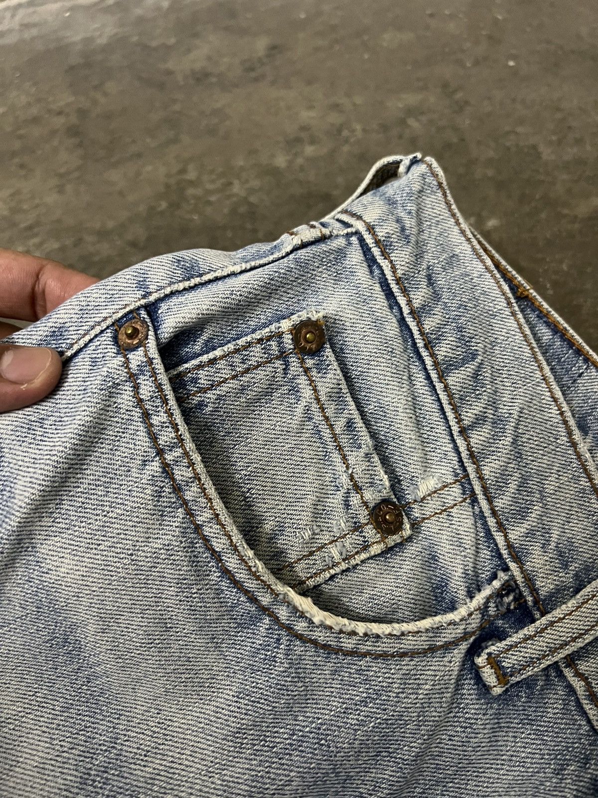 Levi's Vintage Levis Distressed Jean Size US 30 / EU 46 - 8 Thumbnail