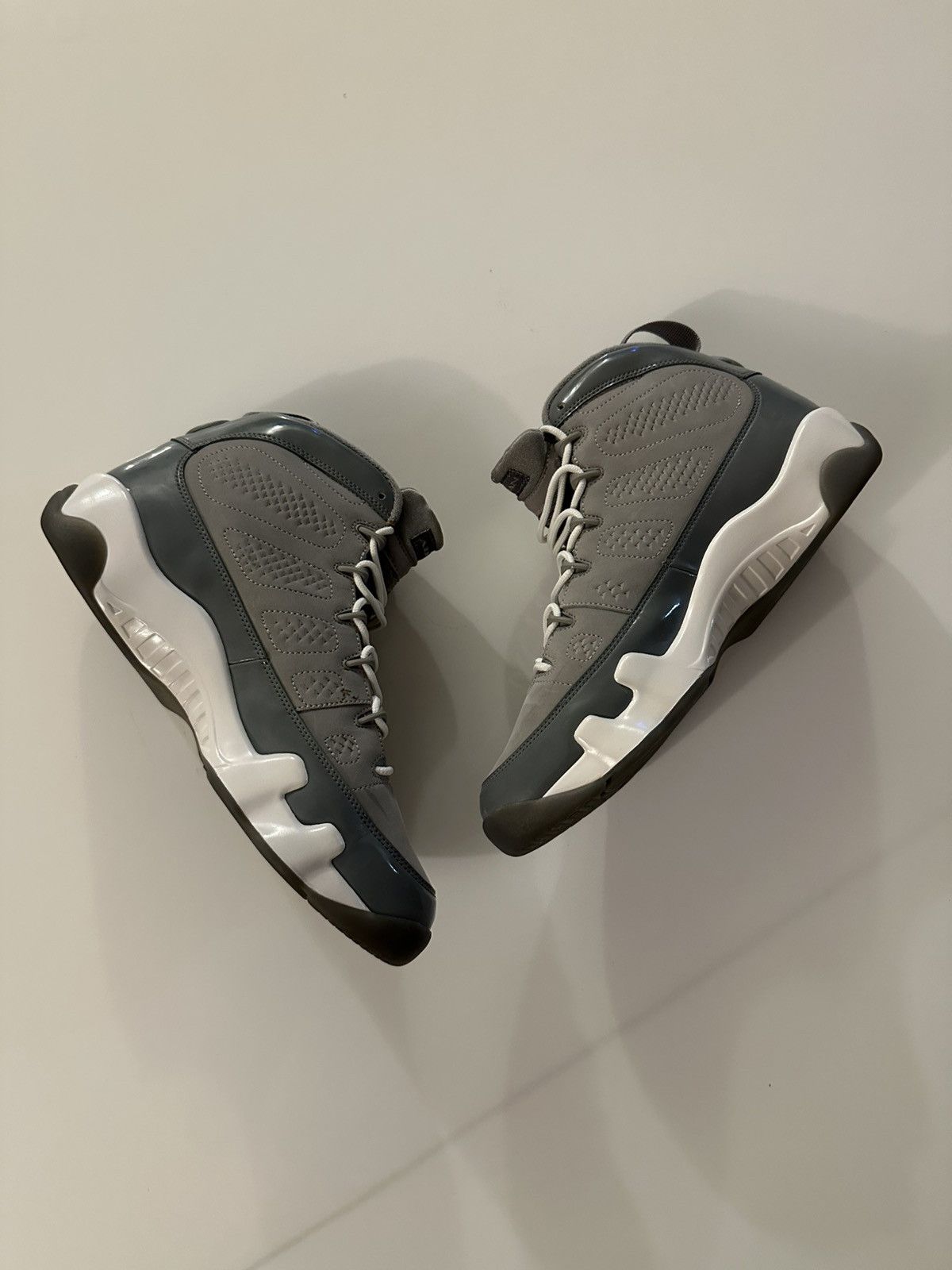 Jordan Brand × Nike •SAMPLE• Jordan 9 Retro Cool Grey 2012 Size US 9 / EU 42 - 2 Thumbnail