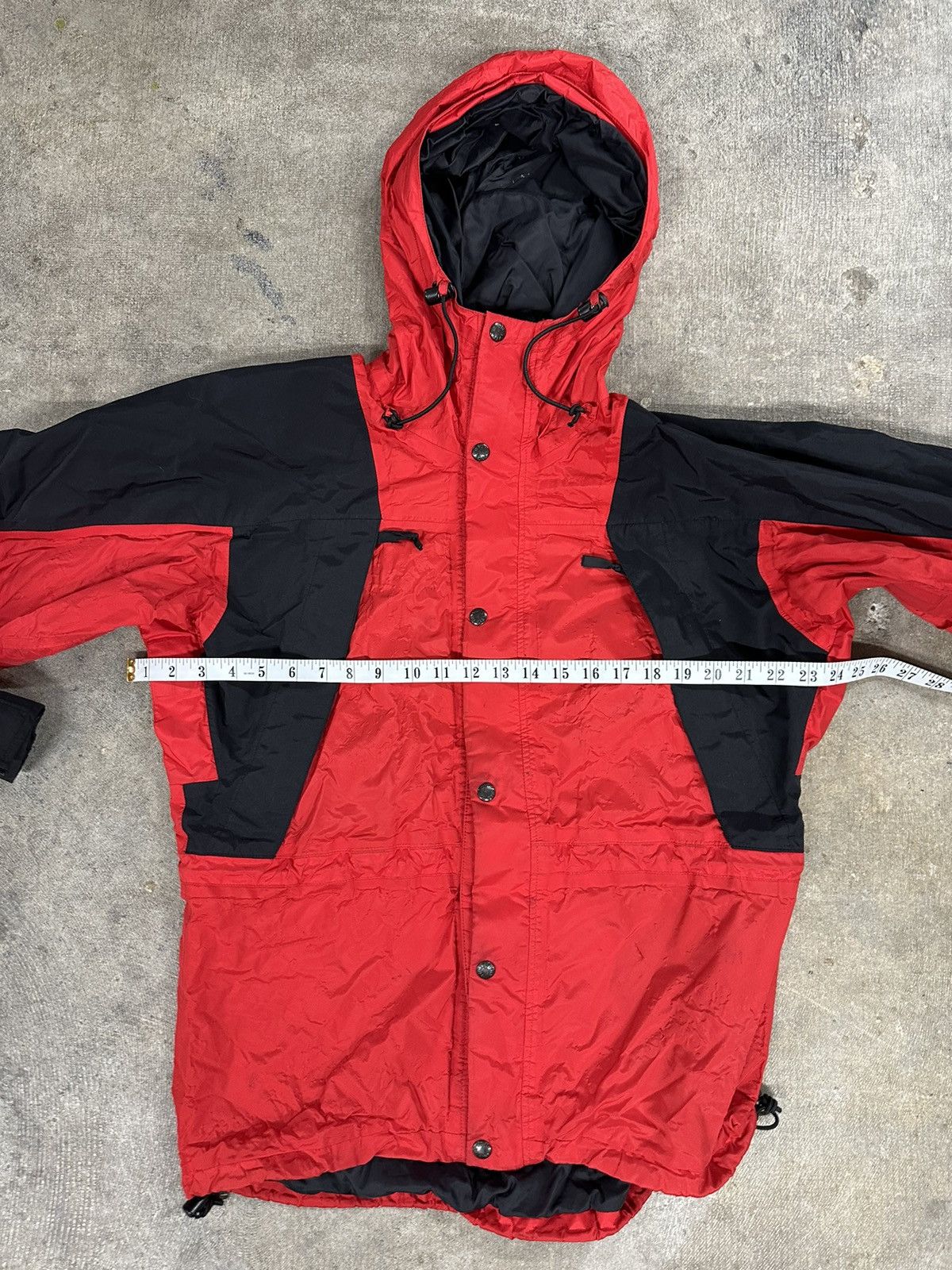 The North Face × Vintage Vintage 90s The North Face Mountain Light Red Jacket Size US L / EU 52-54 / 3 - 11 Thumbnail