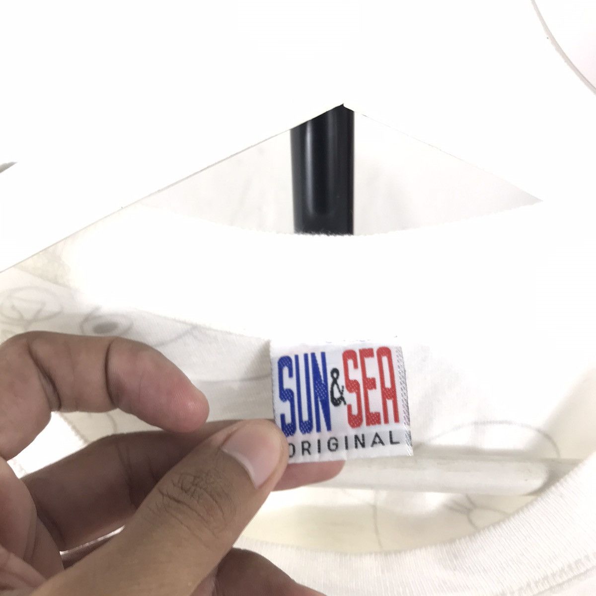 Disney Vtg europe 1996s Tweety Looney Tunes (Full Print) Size US L / EU 52-54 / 3 - 5 Thumbnail