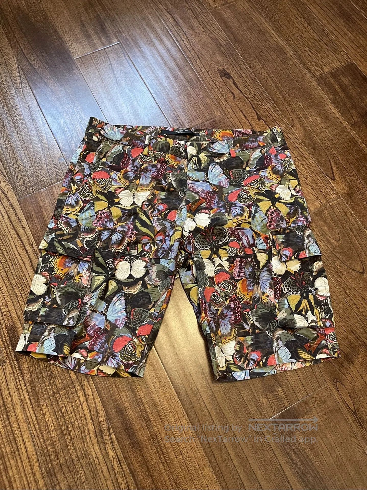 Valentino Valentino Men's Printed Shorts Size 50. Size US 34 / EU 50 - 1 Thumbnail