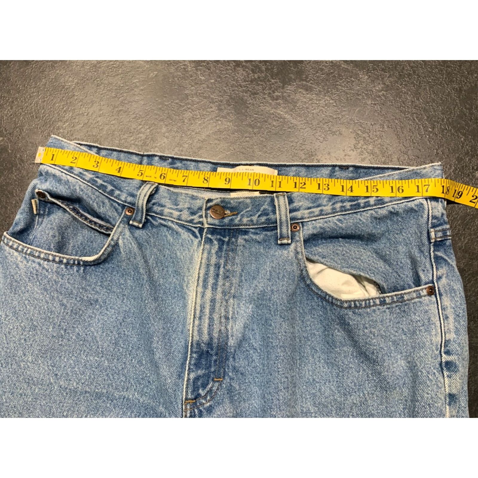 Vintage VINTAGE L.L. Bean Double L Hidden Comfort Waist Mens High Rise Straight Leg Jeans 36x29 Blue Cotton Size US 36 / EU 52 - 6 Thumbnail