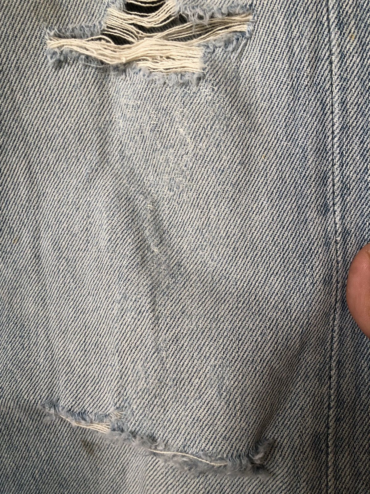 Levi's × Vintage Thrashed 📍501 Levis 90s Vintage Jean Size US 30 / EU 46 - 10 Thumbnail