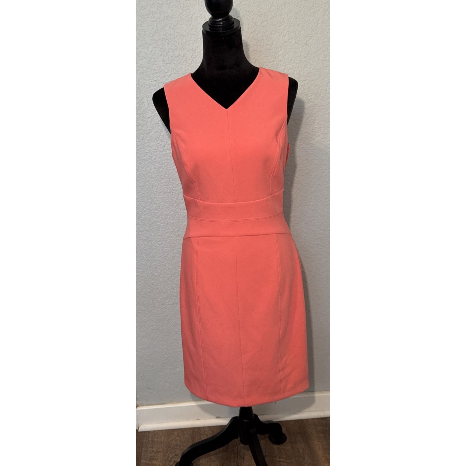 White House Black Market White House Black Market Seamed Sheath Dress Salmon Sz 6 Size M / US 6-8 / IT 42-44 - 1 Thumbnail