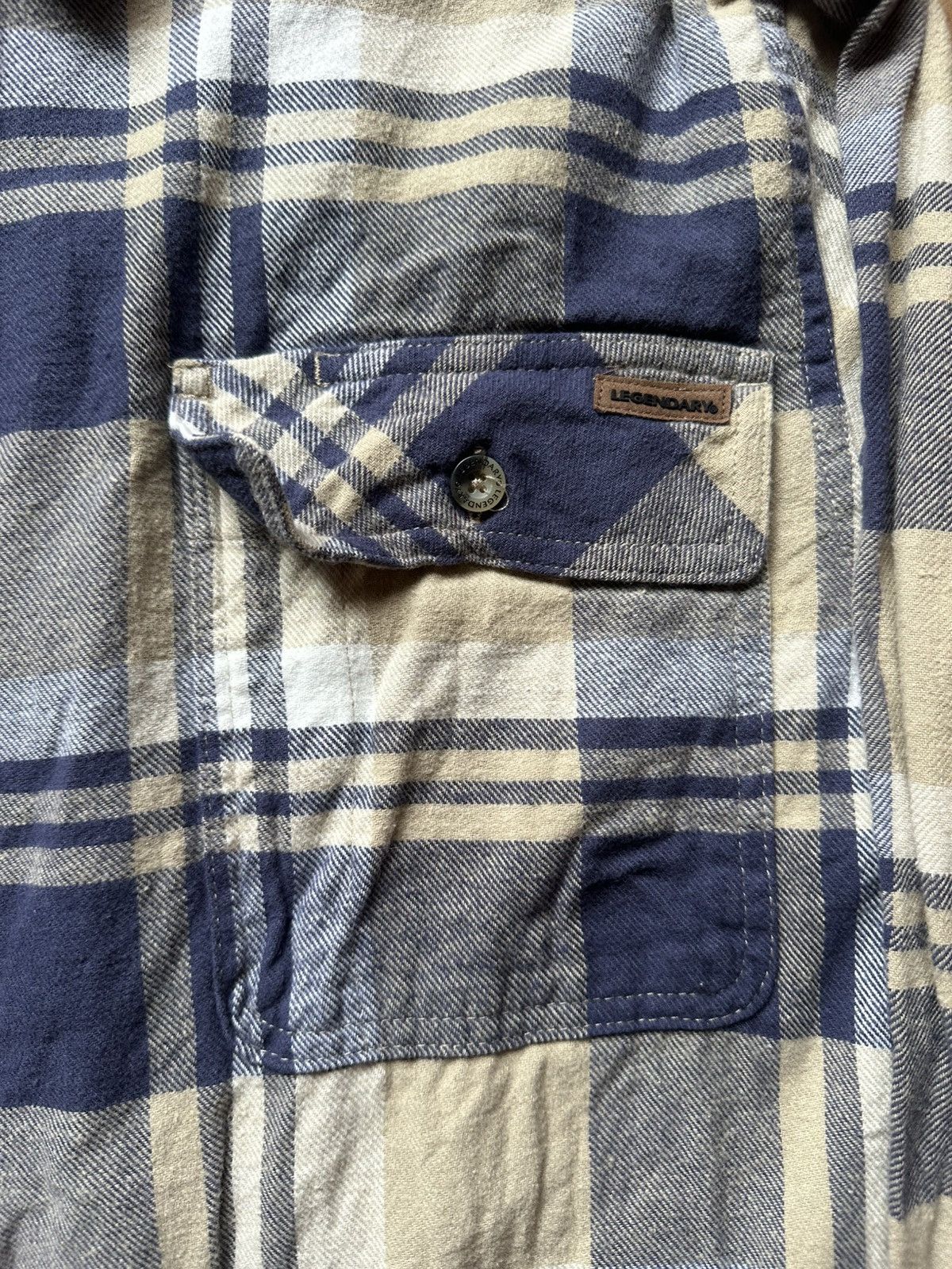 Other Legendary Whitetails Navy and Beige flannel Shirt Size US L / EU 52-54 / 3 - 4 Thumbnail