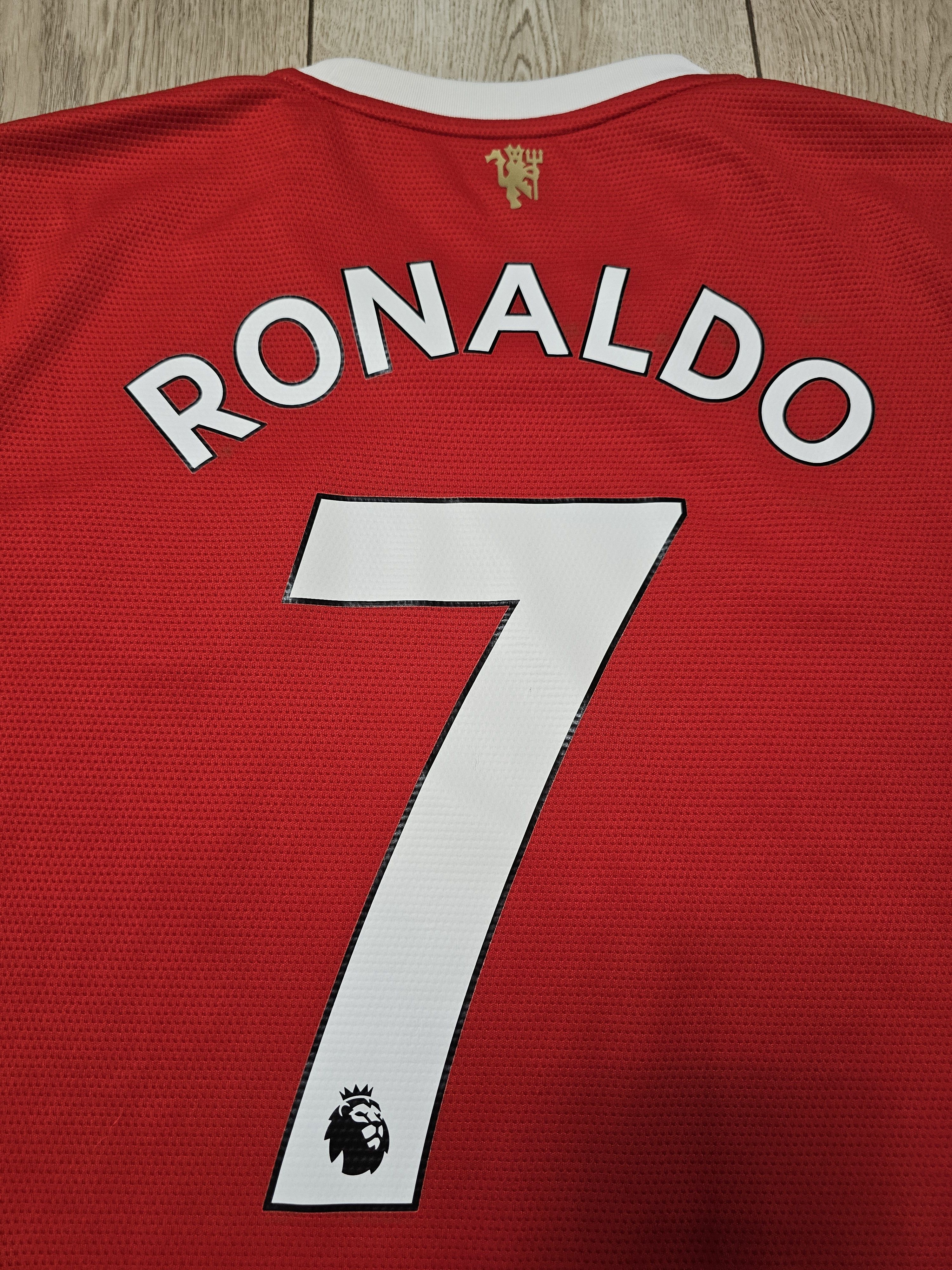 Adidas MANCHESTER UNITED 2022 RONALDO HOME FOOTBALL SOCCER JERSEY Size US XL / EU 56 / 4 - 5 Thumbnail