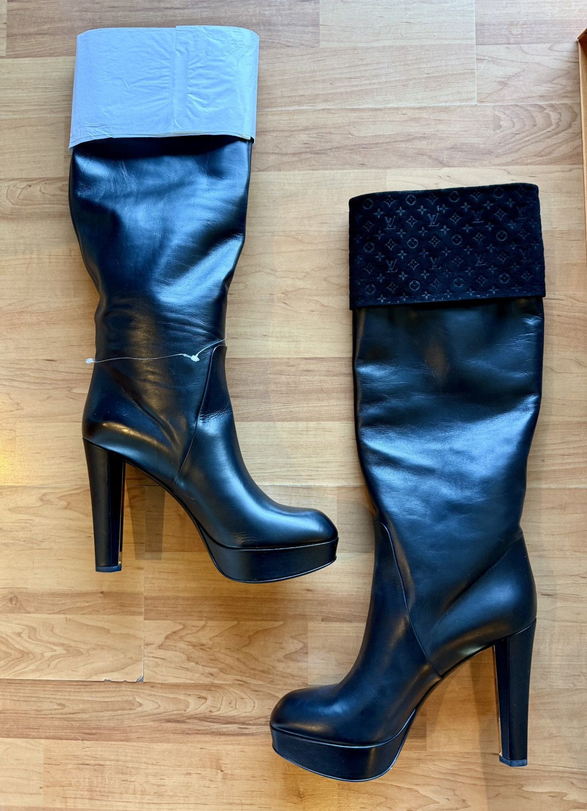 Louis Vuitton Louis Vuitton LV Monogram Tall Black Leather Platform Boots Size US 11 / IT 41 - 2 Thumbnail