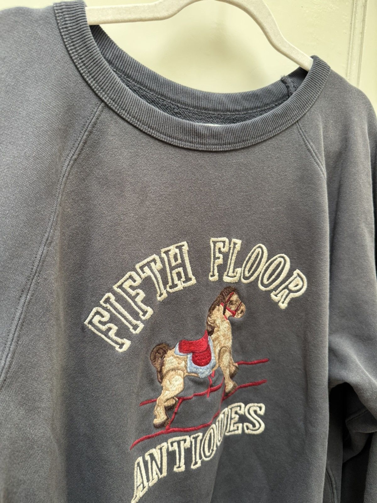 Samuel Zelig Samuel Zelig Fifth Floor Antiques Crewneck Size US L / EU 52-54 / 3 - 3 Thumbnail
