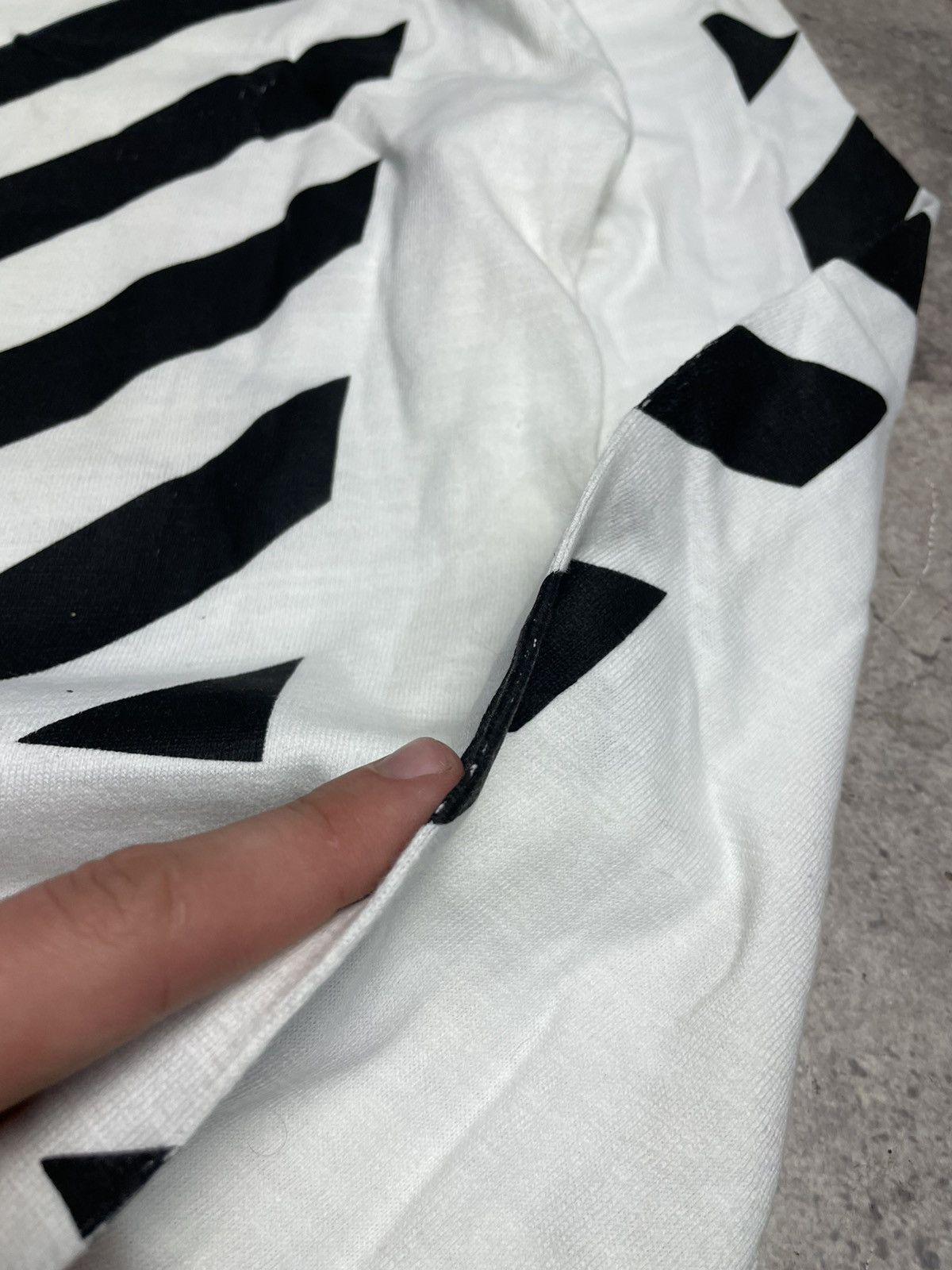 Off-White Off-White long sleeve shirt Caravaggio SZ M Size US M / EU 48-50 / 2 - 11 Thumbnail