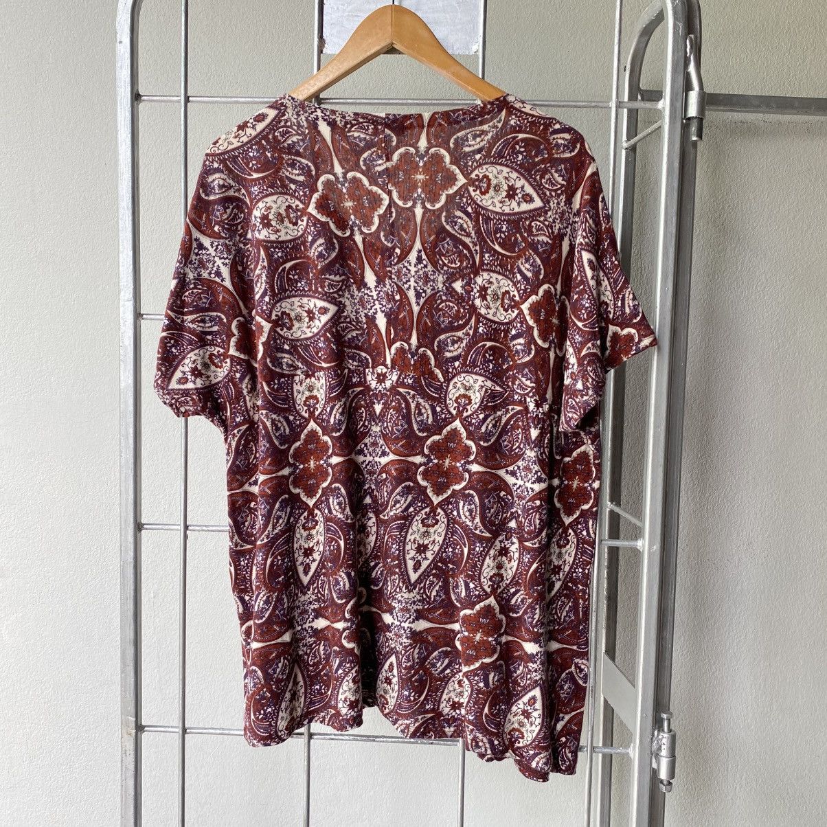 Issey Miyake Plantation Burgundy Paisley Floral Blouse Size M / US 6-8 / IT 42-44 - 2 Thumbnail