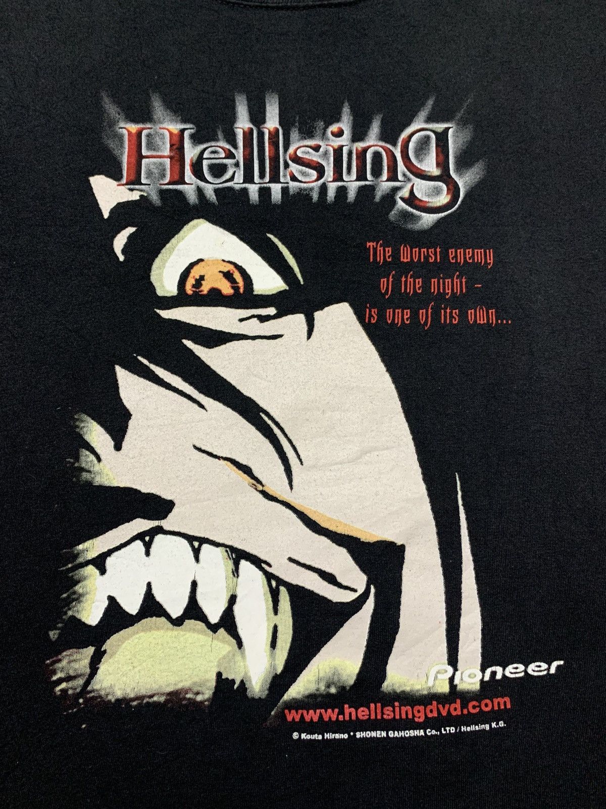 Beauty Beast Vintage HELLSING Japanese Manga Promo Tee Size US M / EU 48-50 / 2 - 2 Thumbnail