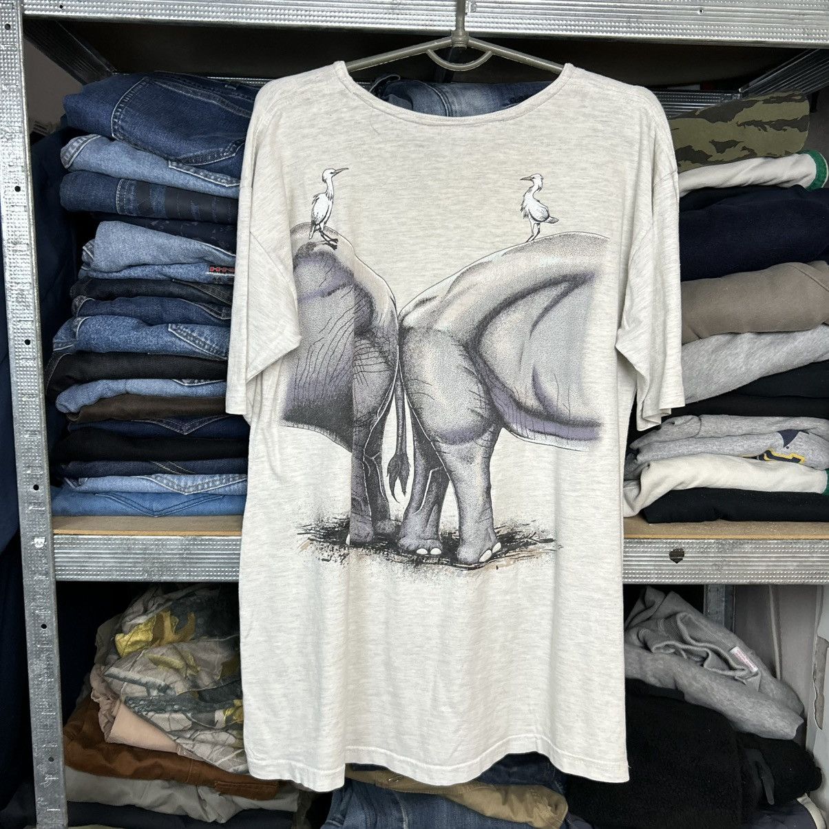 Vintage Vintage Elephant Big Logo 1992 Graphic print tee Size US XL / EU 56 / 4 - 11 Thumbnail