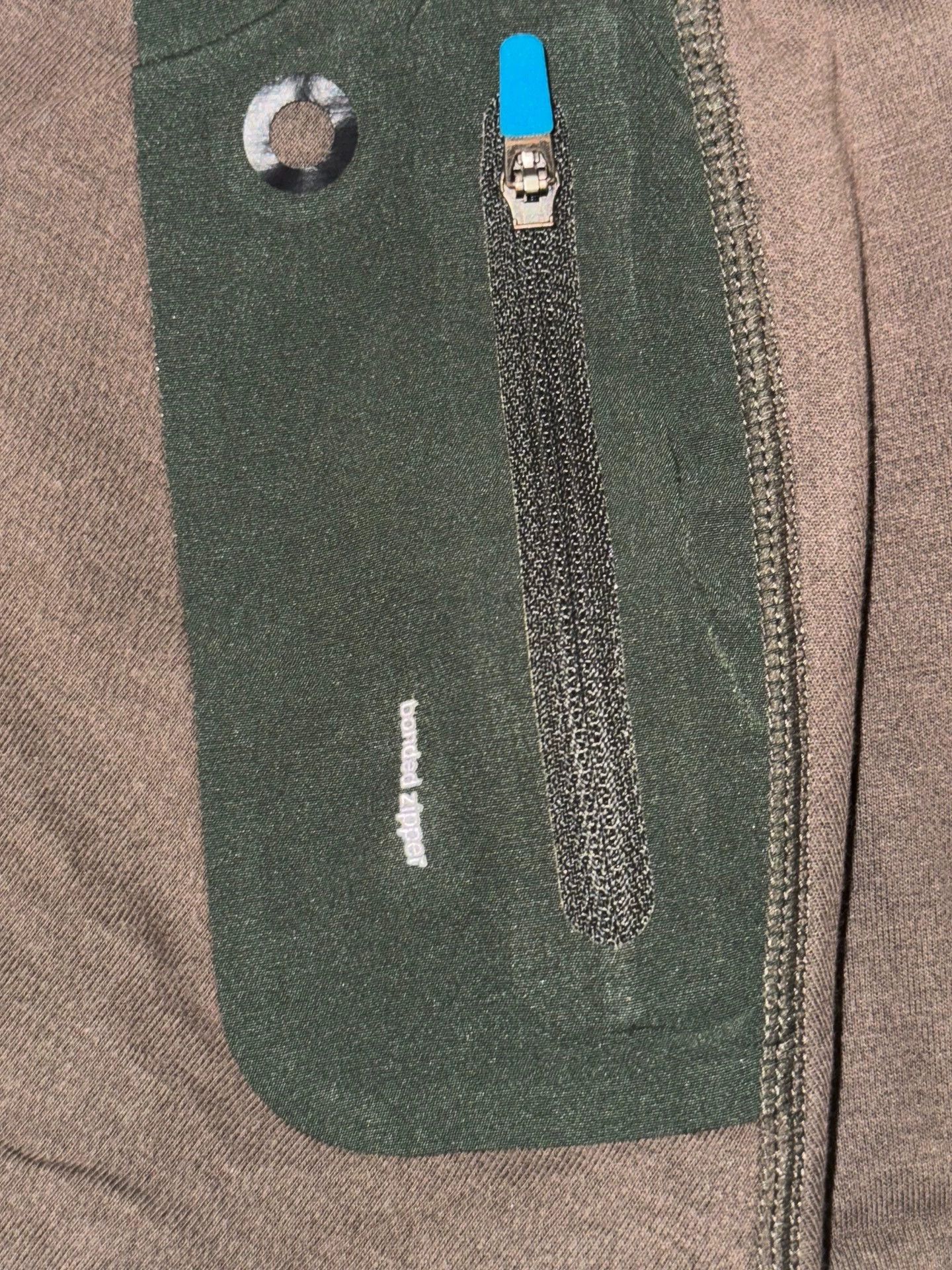 Nike Nike-Gyakusou-Tech-Running-Long-Sleeve-Tee-Khaki-M Size US M / EU 48-50 / 2 - 4 Thumbnail