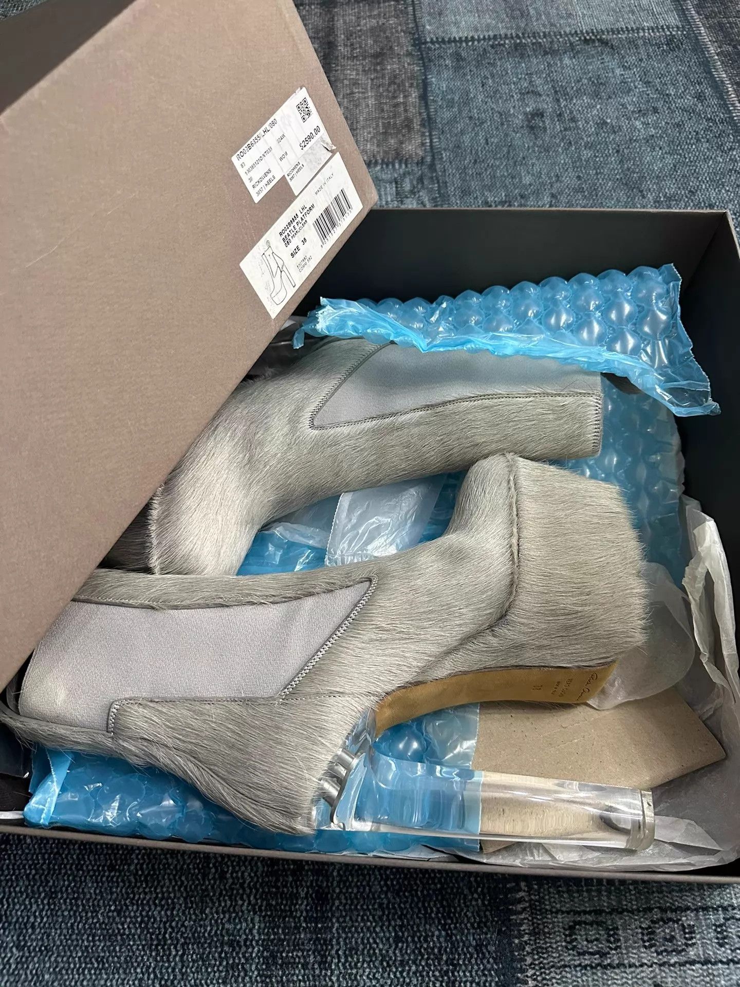 Rick Owens Rick Owens FW22 Gray Horsehair Kiss Boots 38 (Org Box) Size US 7.5 / IT 37.5 - 7 Thumbnail