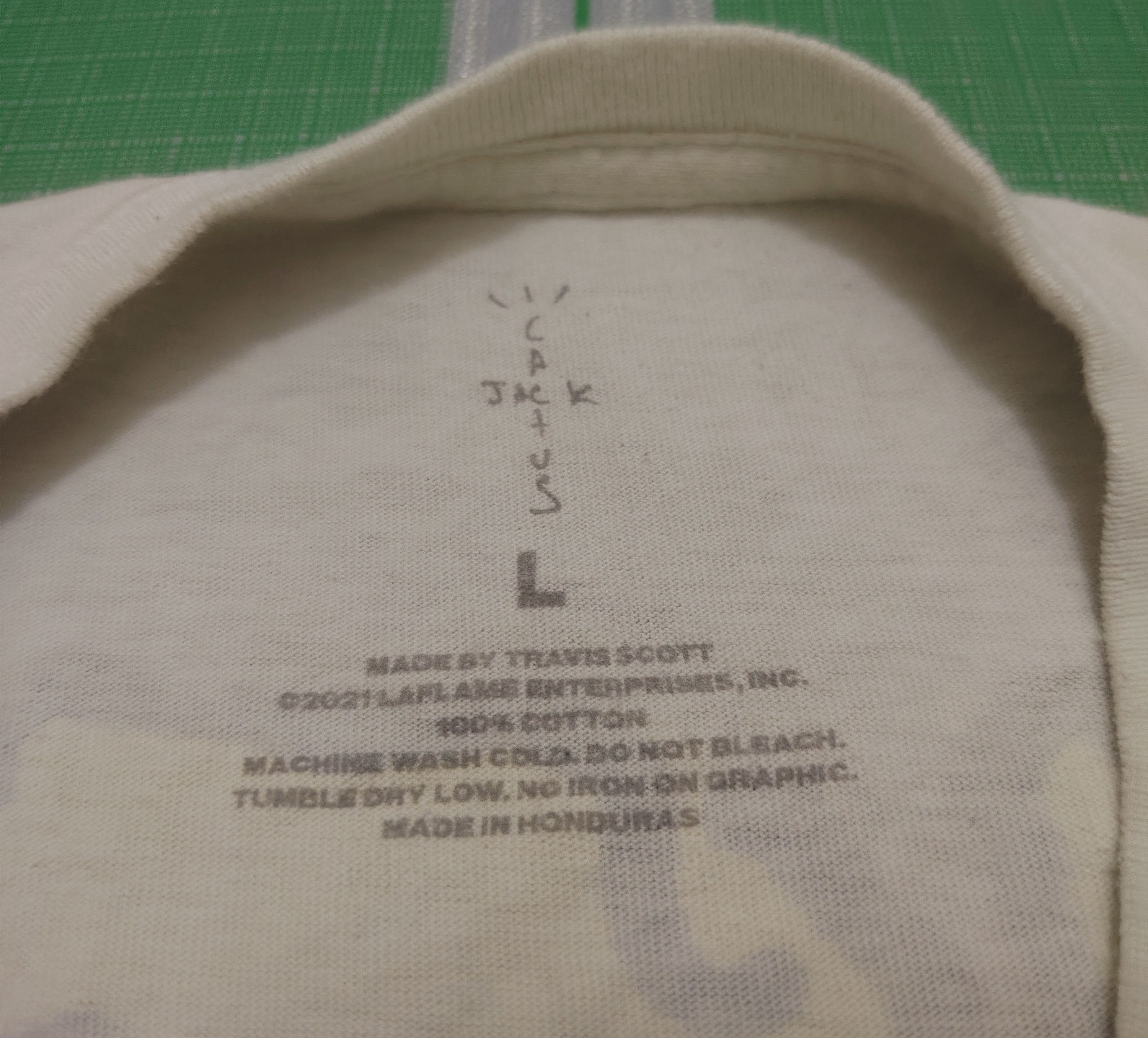 Fragment Design × Kaws × Travis Scott Rare!!! Travis Scott X Kaws X Fragment Design tee Size US L / EU 52-54 / 3 - 6 Thumbnail