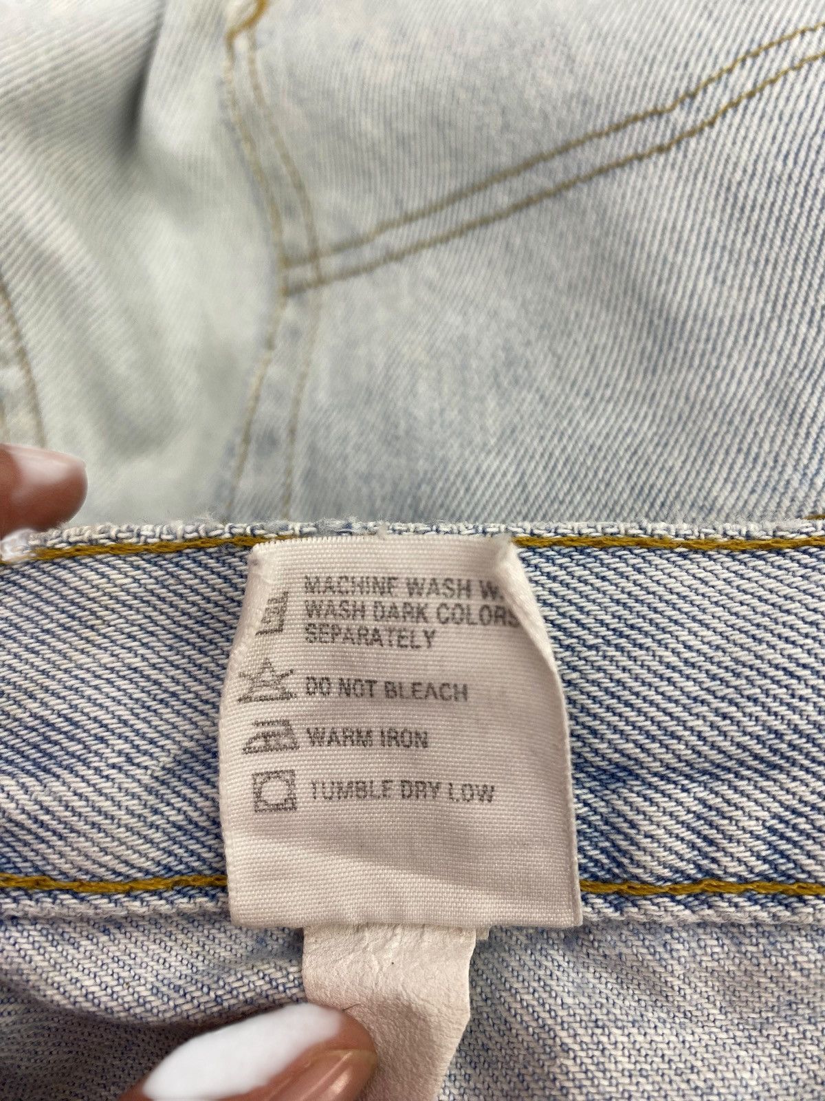 Armani Armani Light Blue Wash Style Loose Jeans Size US 33 - 11 Thumbnail