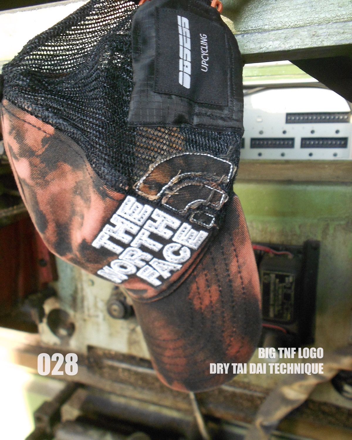 The North Face UPCYCLED TNF CUSTOM TRACK CAP CUSTOMED BY OBSESS Size ONE SIZE - 2 Thumbnail