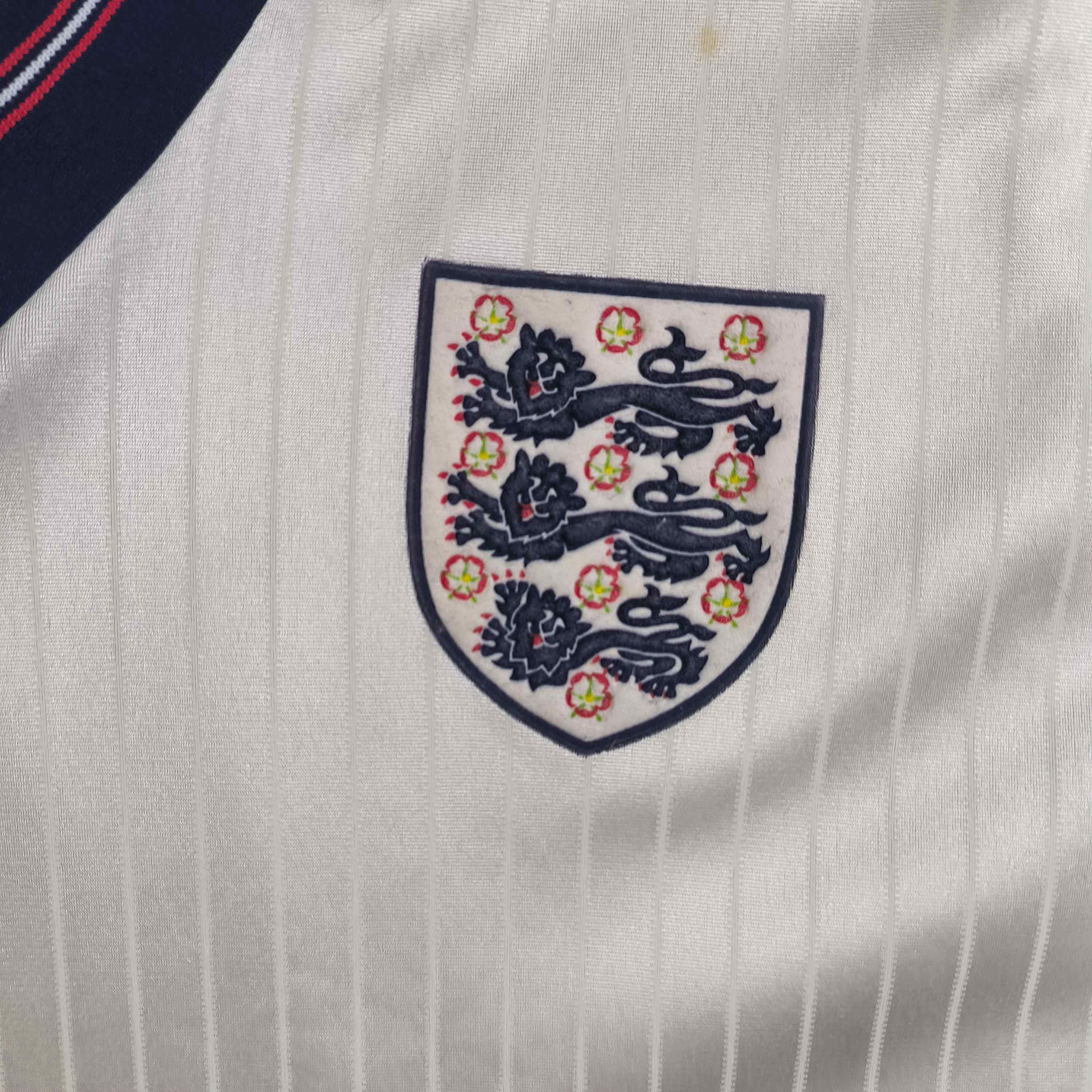 Umbro England 1984-88 Umbro home football jersey shirt size M Size US M / EU 48-50 / 2 - 3 Thumbnail