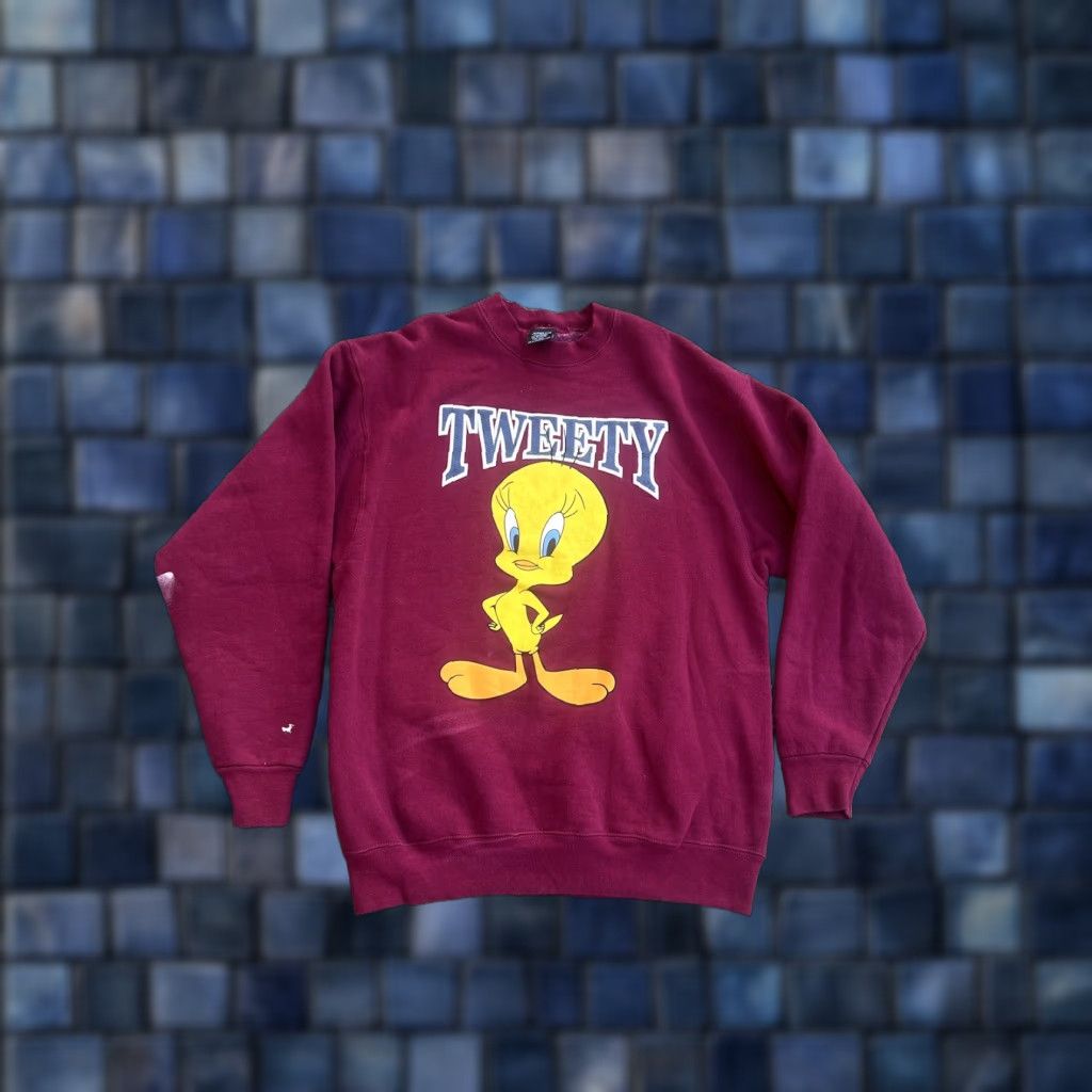 Vintage VINTAGE Warner Bros Tweety Bird Sweatshirt L Red Pullover Large Graphic Print 1996 Mens Sweatshirt Size US L / EU 52-54 / 3 - 1 Thumbnail