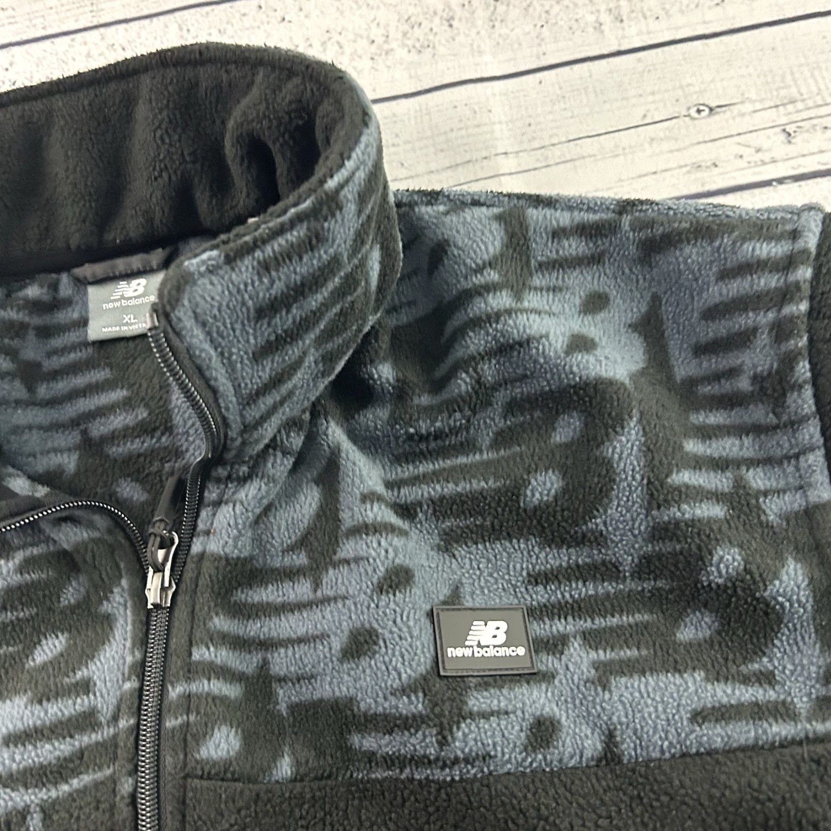 New Balance New Balance Full Zip Fleece Jacket Mens XL Black Gray Logo Size US XL / EU 56 / 4 - 2 Thumbnail