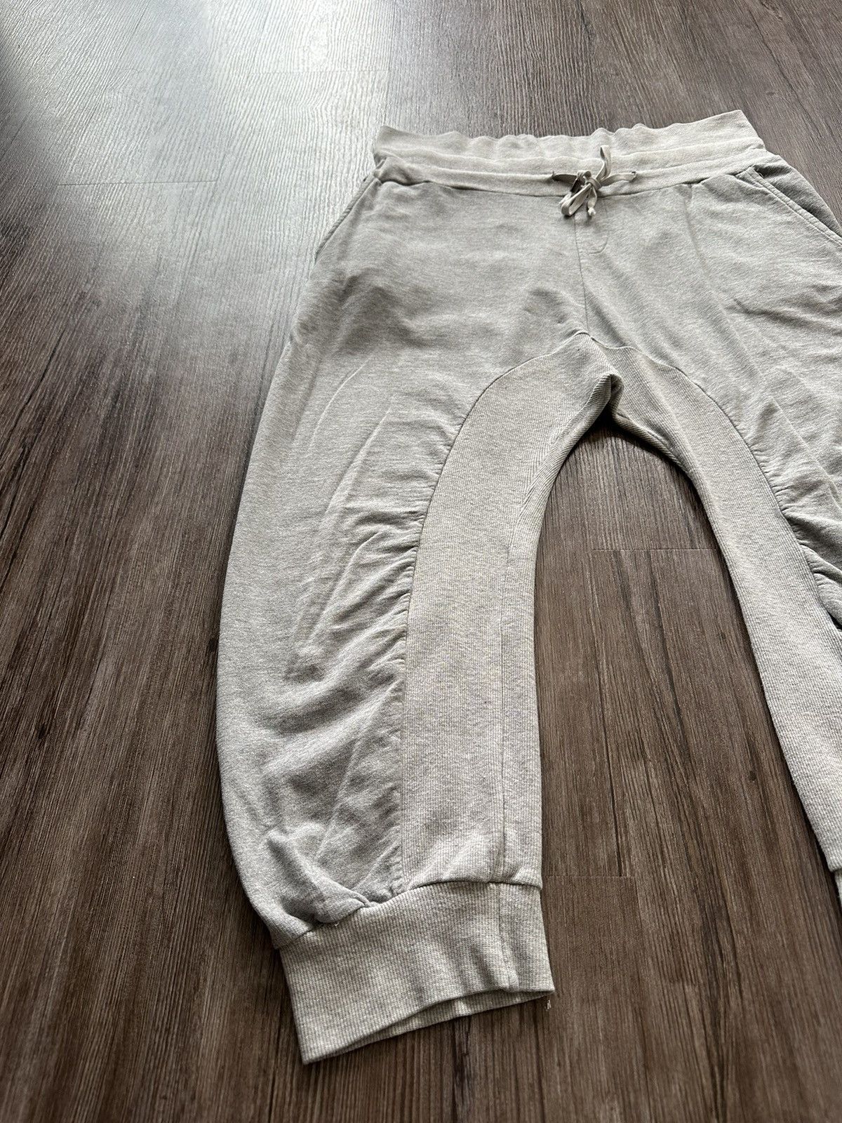 Maison Margiela 🧟‍♀️Maison Margiela🧟‍♀️ Line 10 Crop Sweatpants Size US 33 - 3 Thumbnail