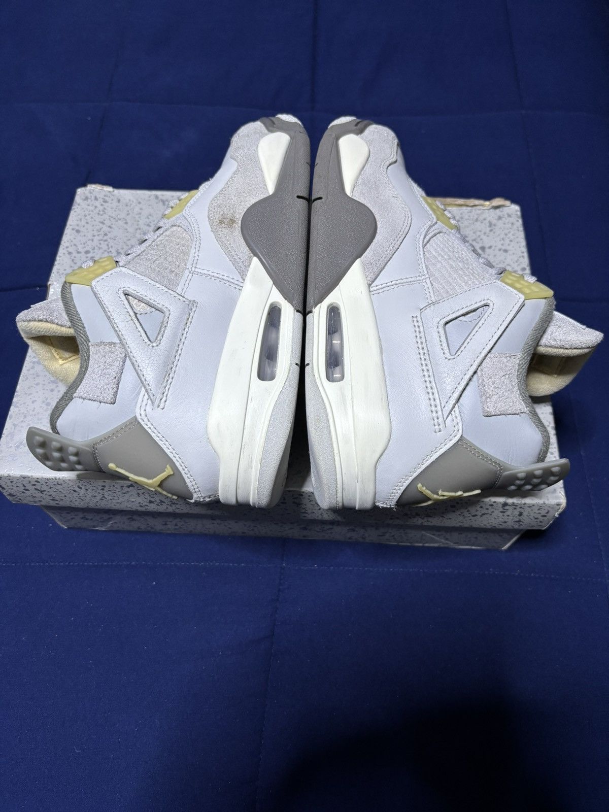 Jordan Brand Jordan 4 Retro SE Craft Photon Dust 2023 Size 8 Size US 8 / EU 41 - 2 Thumbnail