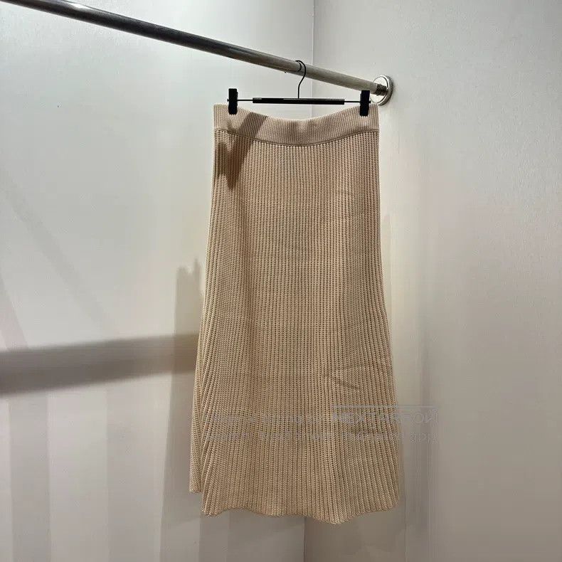 Loro Piana Loro Piana size L Silk and cotton knitted long skirt Size 25" / US 0 / IT 36 - 2 Thumbnail