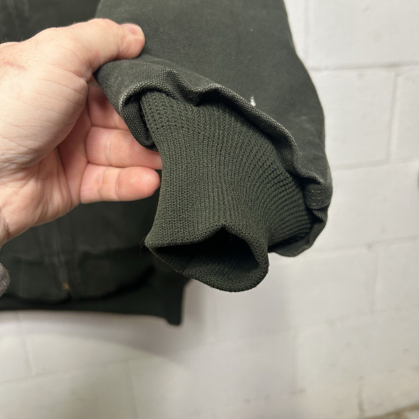 Carhartt Vintage Carhartt Quilted Hooded Active Jacket “Moss” J130 Size US XL / EU 56 / 4 - 10 Thumbnail