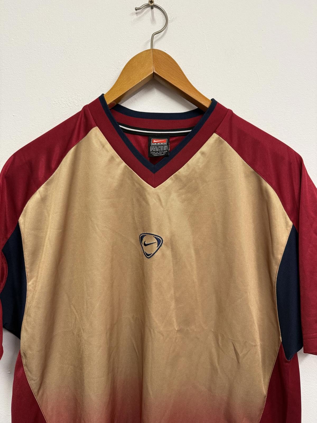 Nike Nike Team Gradient Red and Beige Sports Shirt XL Size US XL / EU 56 / 4 - 3 Thumbnail