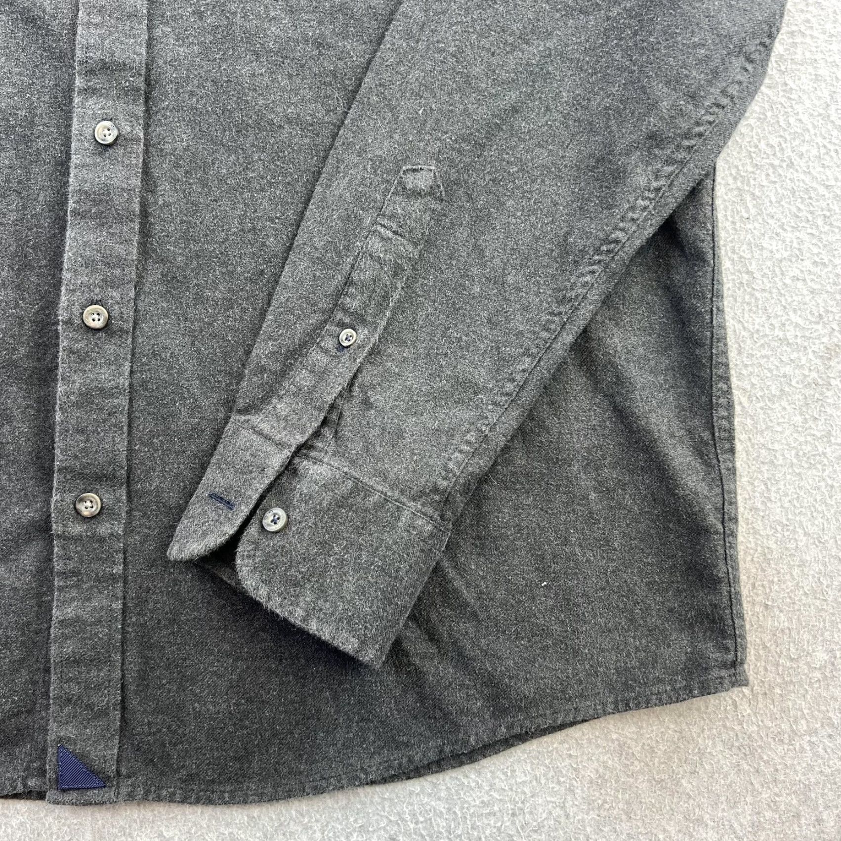 UNTUCKit UNTUCKit Shirt Mens XL Gray Long Sleeve Button-Down Cotton Flannel Casual Size US XL / EU 56 / 4 - 7 Thumbnail