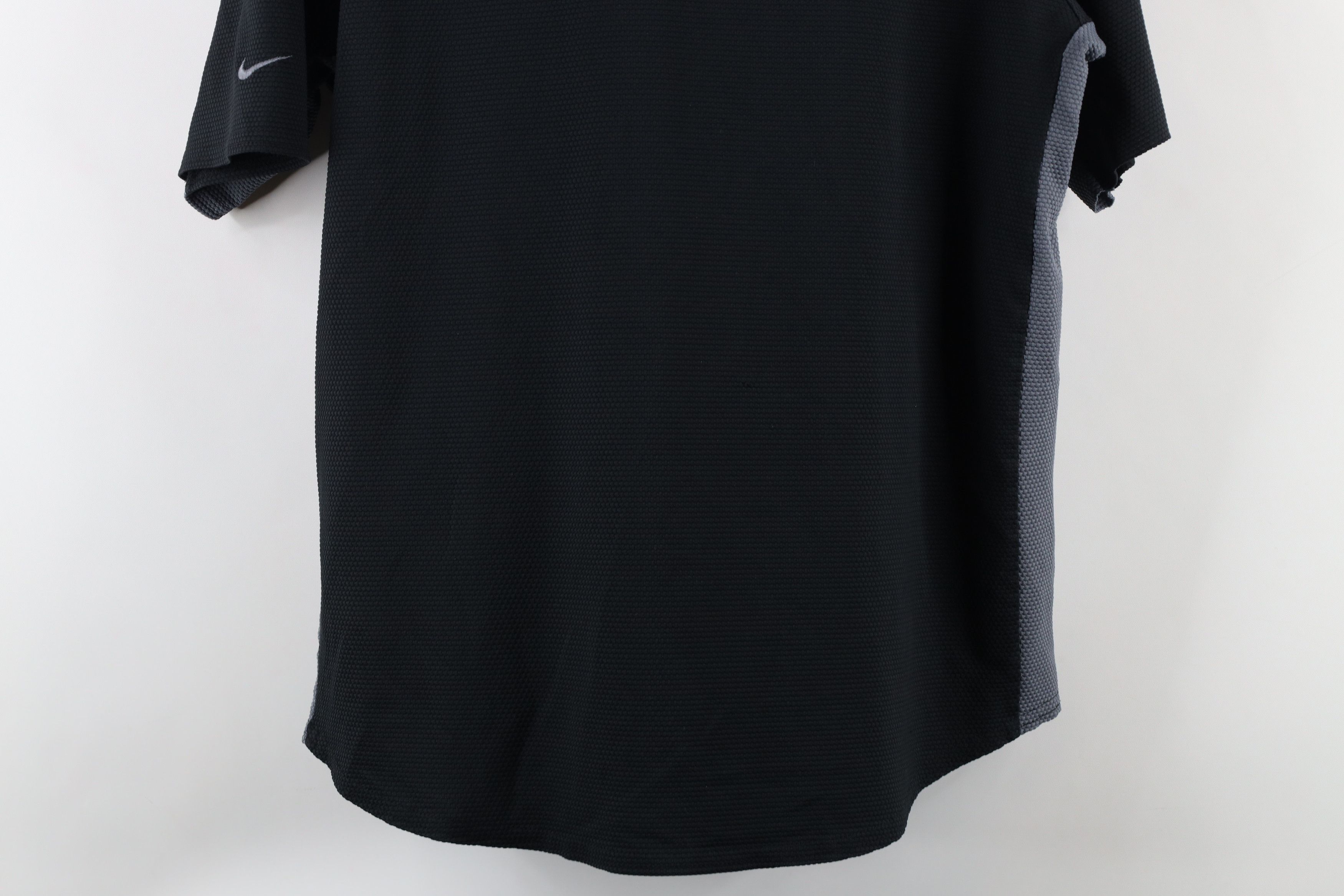 Nike × Vintage Vintage Nike Sphere Dry Scott Mini Swoosh Knit T-Shirt Size US M / EU 48-50 / 2 - 12 Thumbnail