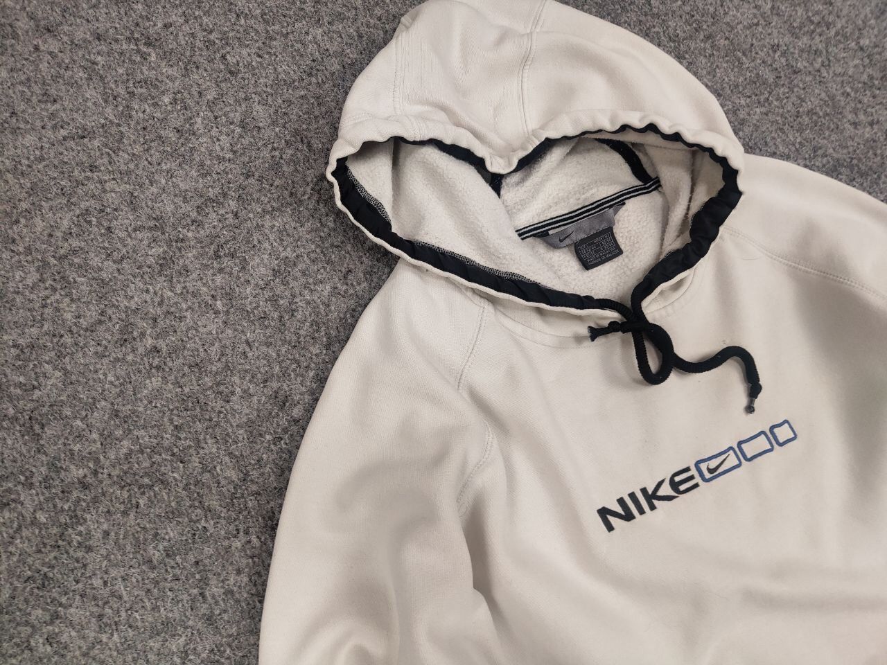 Nike Rare Vintage 90's Nike center swoosh drawstring Baggy Hoodie Size US L / EU 52-54 / 3 - 8 Thumbnail