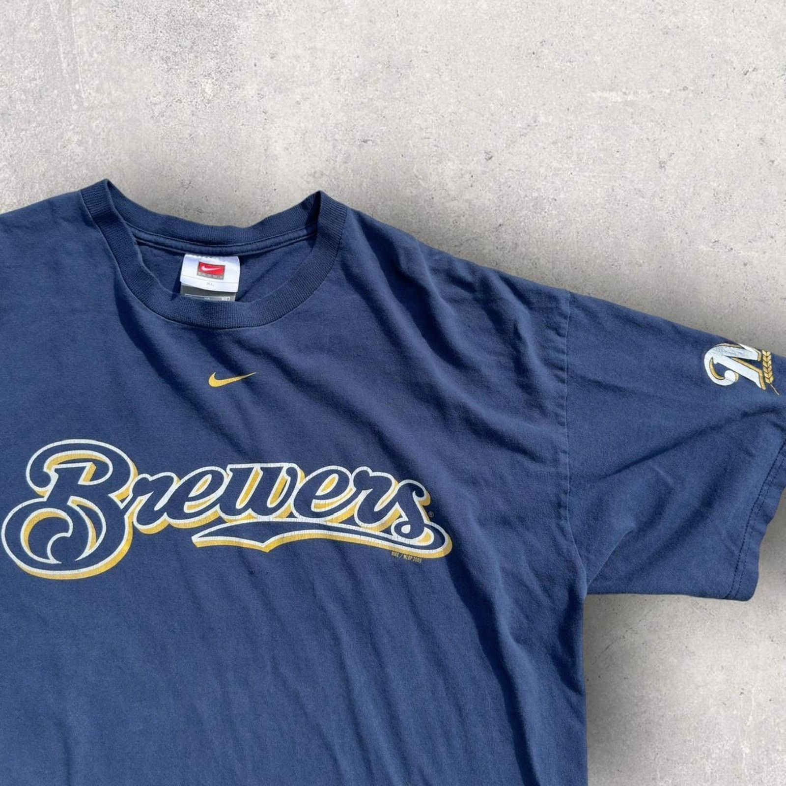 Nike 2005 Nike Center Swoosh Milwaukee Brewers Size US XL / EU 56 / 4 - 1 Thumbnail