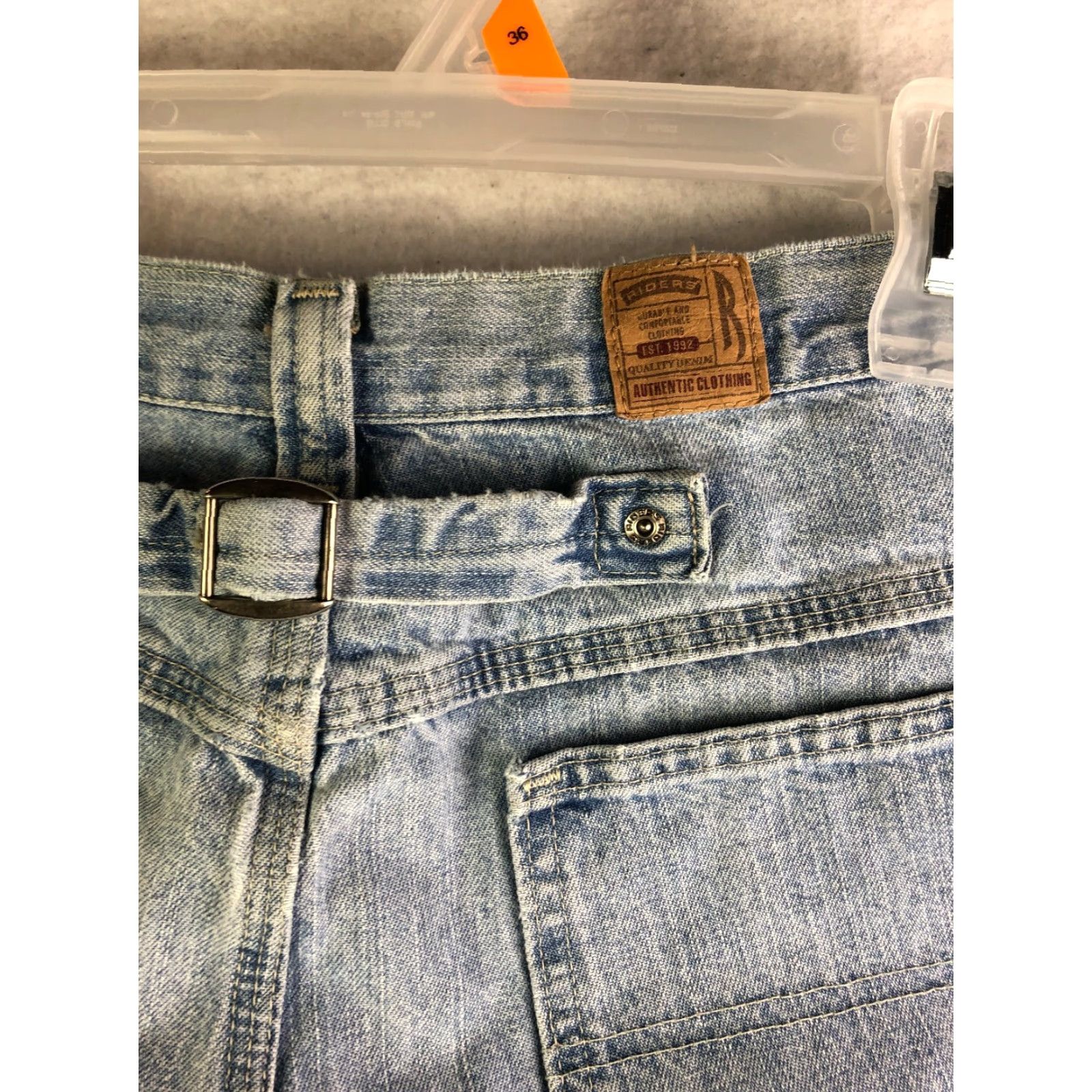 Vintage VINTAGE Riders Jeans Mom High Rise Light Blue Denim 30x28 Women Size 32" / US 10 / IT 46 - 6 Thumbnail