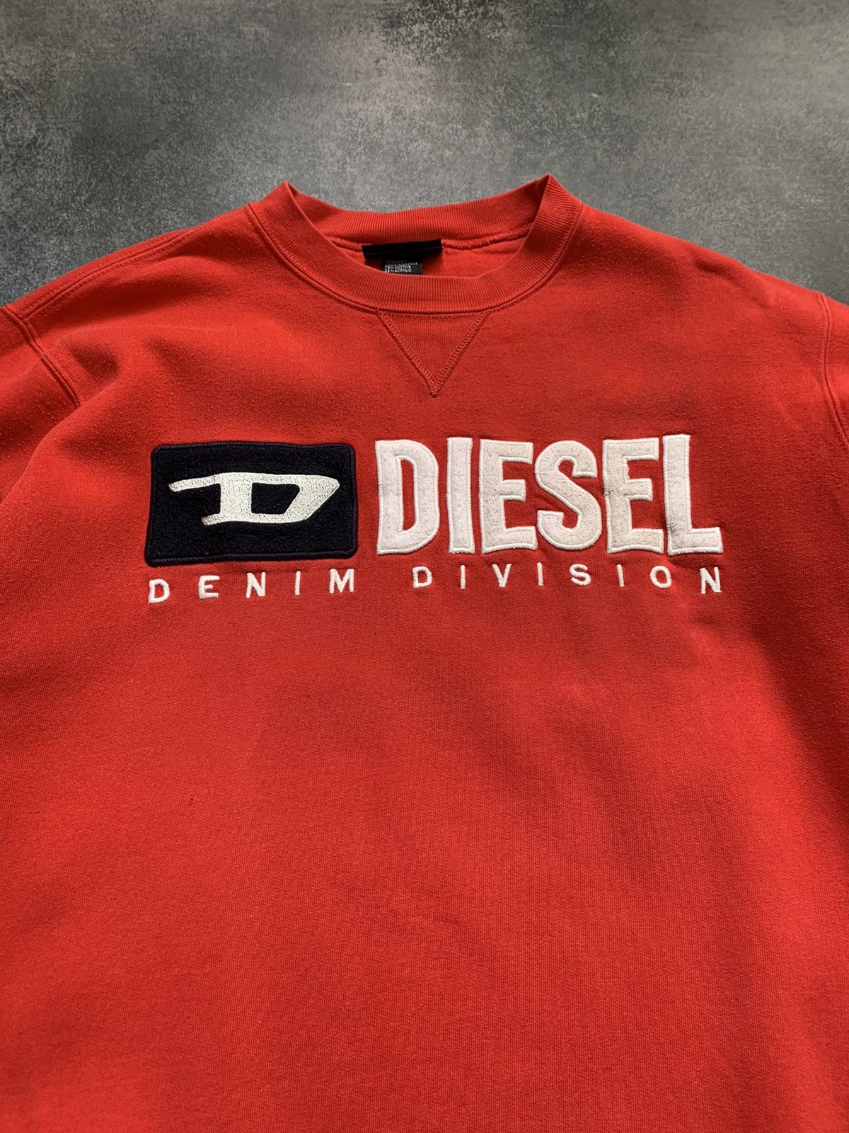 Diesel × Japanese Brand × Vintage Vintage Diesel Big Center Logo Sweatshirt y2k Size US M / EU 48-50 / 2 - 5 Thumbnail