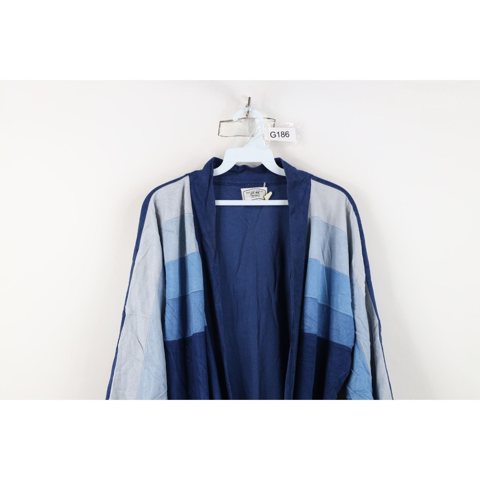 Vintage Vintage 70s Streetwear Distressed Striped Velour Robe Size US L / EU 52-54 / 3 - 2 Thumbnail
