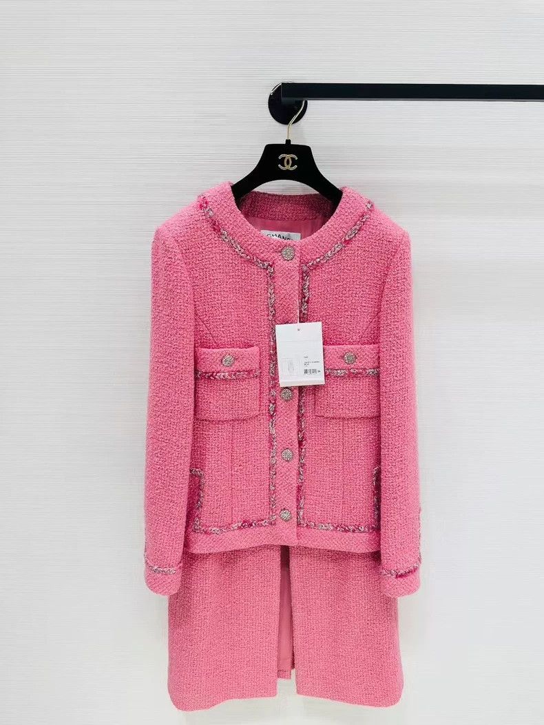 Chanel Chanel High-end handicraft workshop pink tweed medium-leng Size XS / US 0-2 / IT 36-38 - 1 Thumbnail