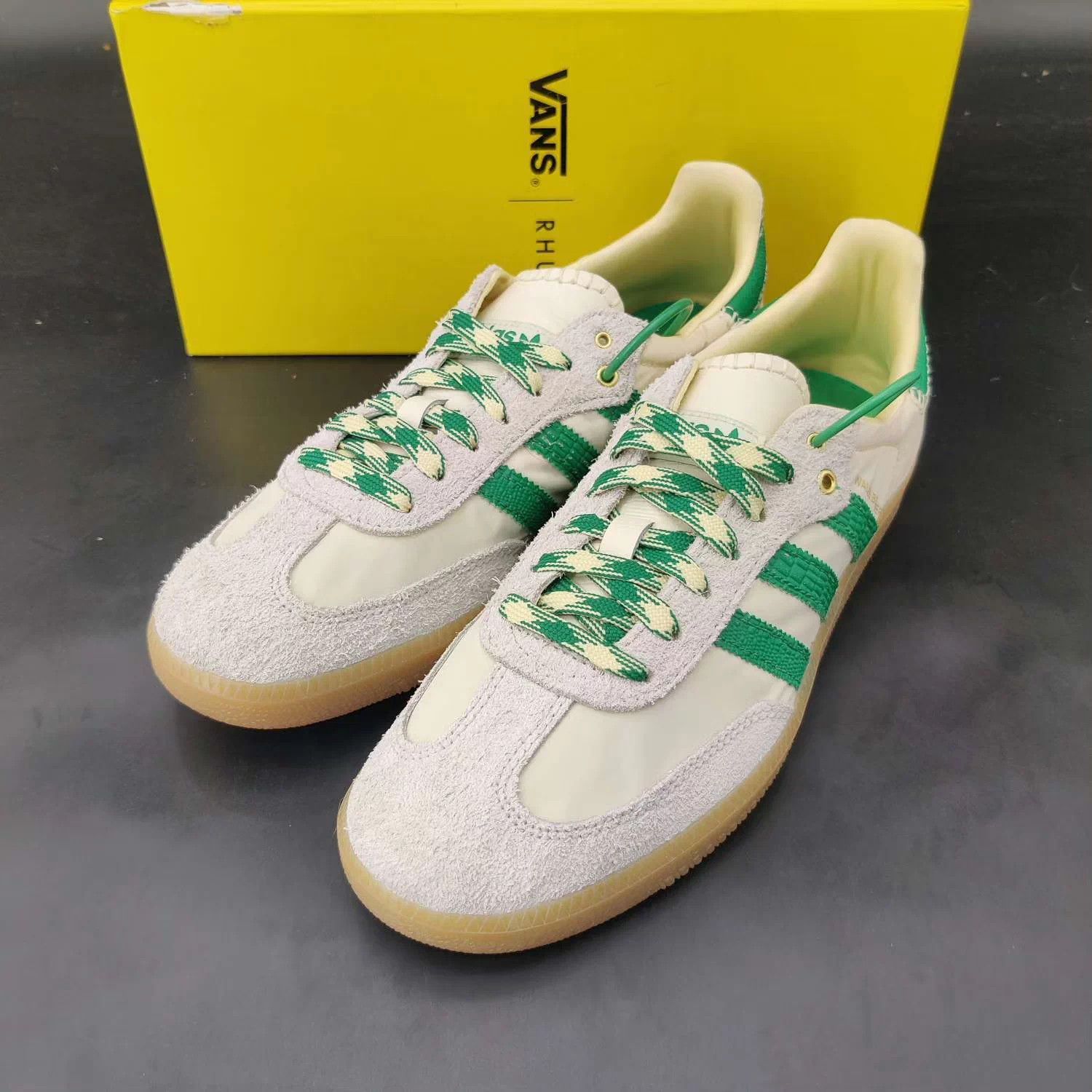 adidas gazelle silver green womens Back 70 Ghost C26 Sneaker Emerald / 37