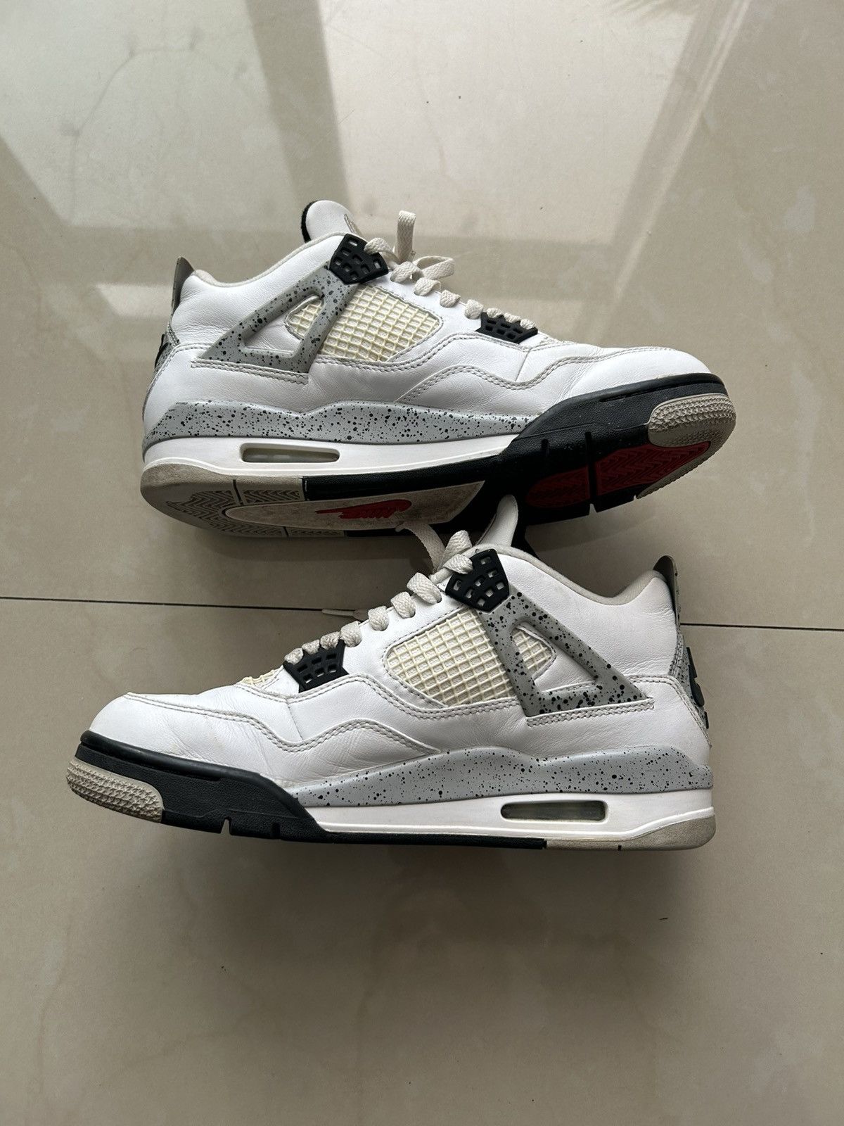 Jordan Brand Jordan 4 White Cement Size US 9.5 / EU 42-43 - 3 Thumbnail