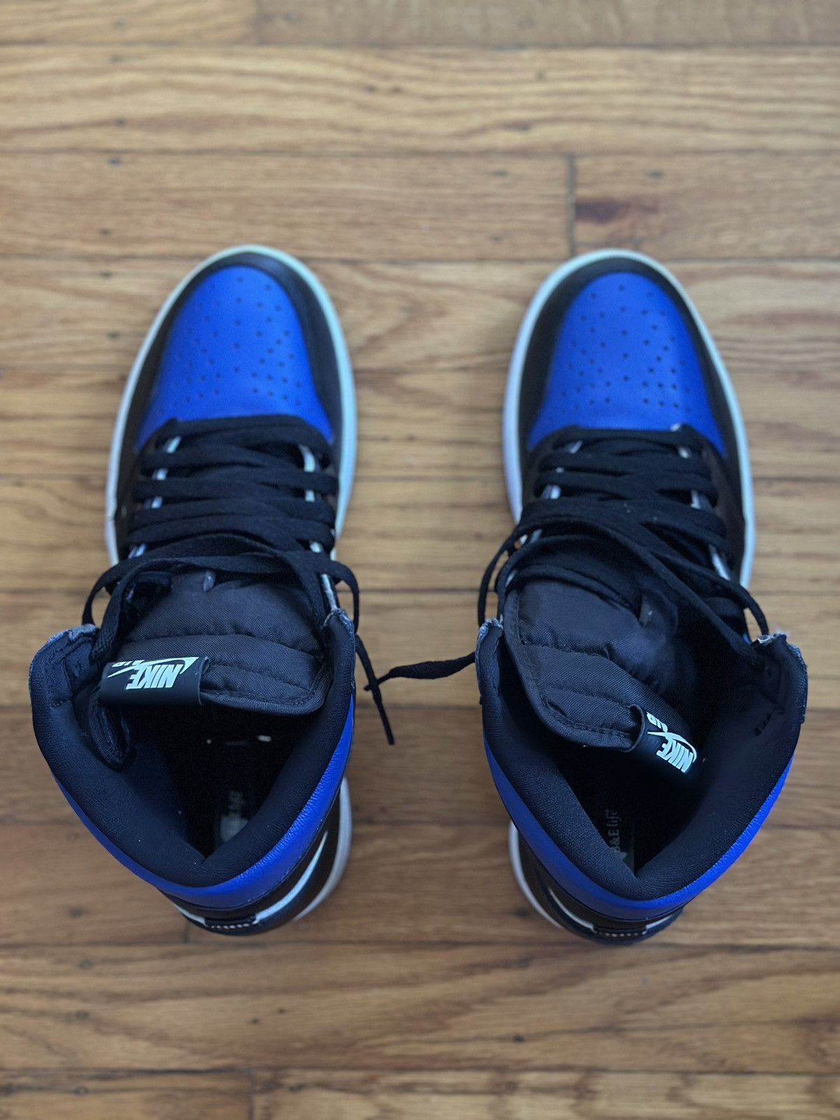 Nike Air Jordan 1 Retro High OG Size US 10 / EU 43 - 1 Thumbnail