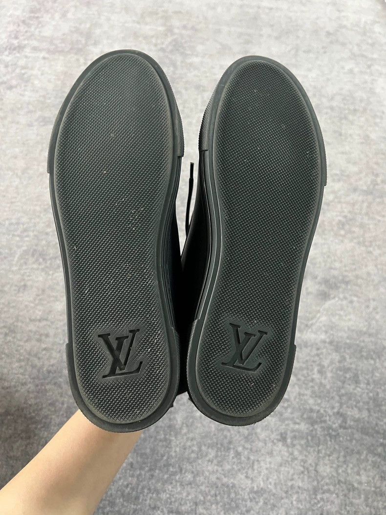 Other Louis Vuitton High-Top Studded Sneakers Size 37-2507 Size US 6.5 / EU 39-40 - 8 Thumbnail