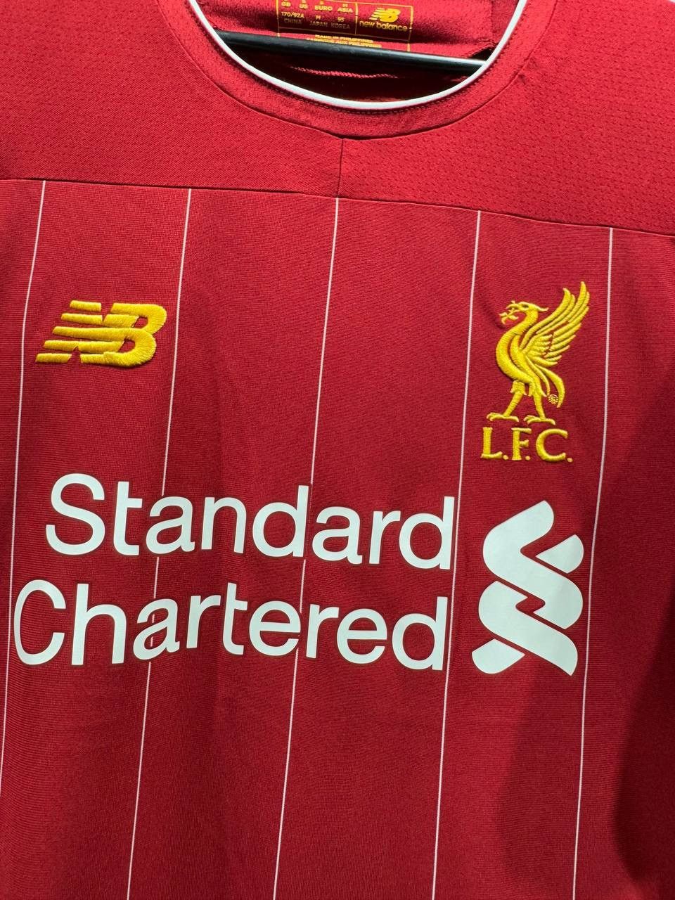 Other LIVERPOOL 2019/2020 HOME FOOTBALL SHIRT NEW BALANCE Size US S / EU 44-46 / 1 - 5 Thumbnail