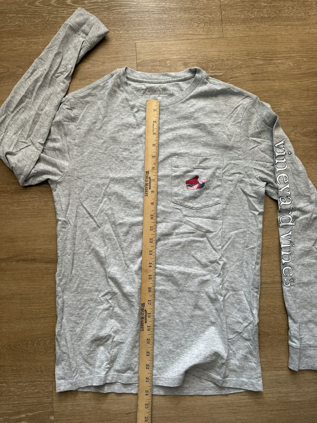 Vineyard Vines Vineyard Vines Snowboarding Pink Whale Pocket Long Sleeve Size US S / EU 44-46 / 1 - 19 Thumbnail