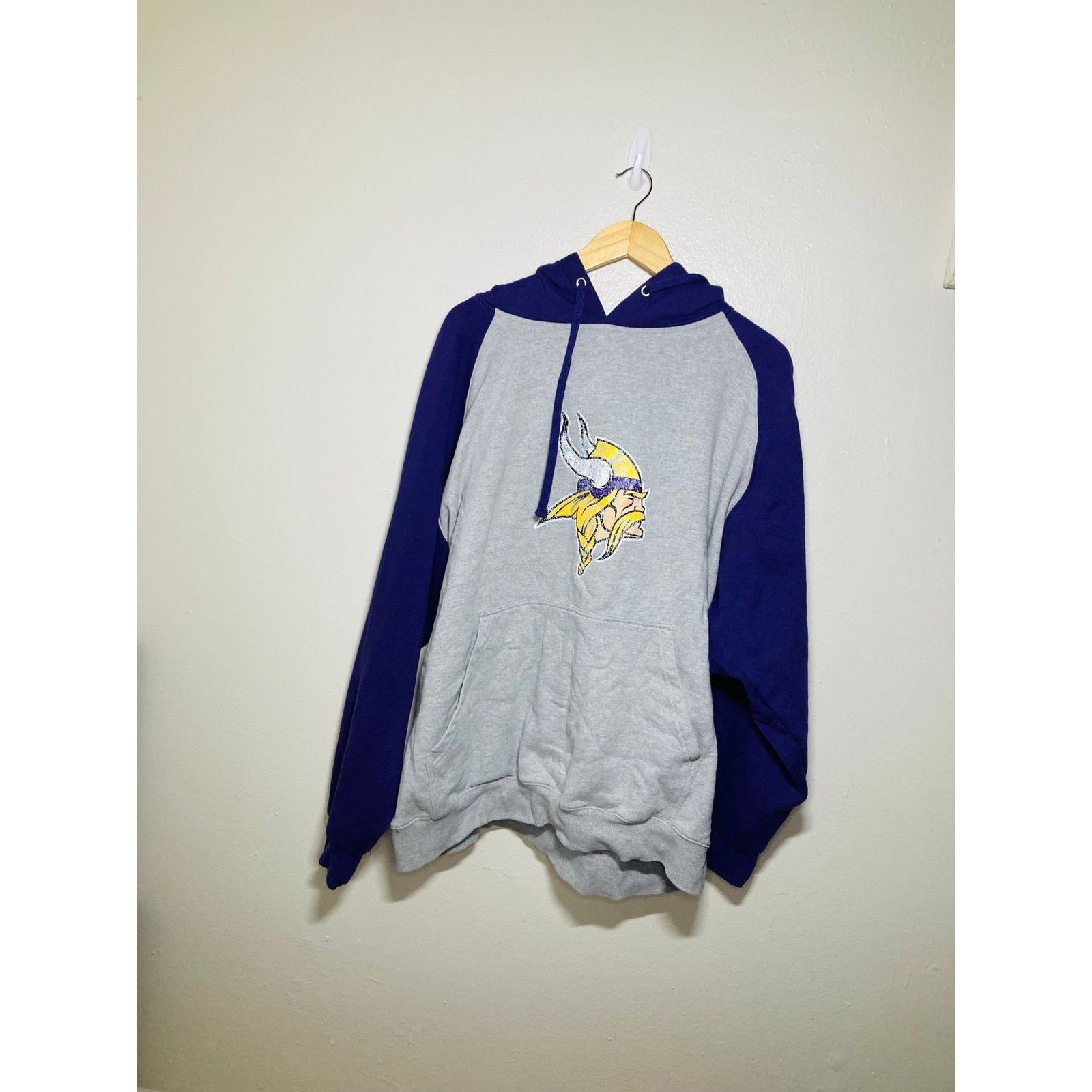 & Other Stories 3XL Minnesota Vikings hoodie Size US XXL / EU 58 / 5 - 1 Thumbnail