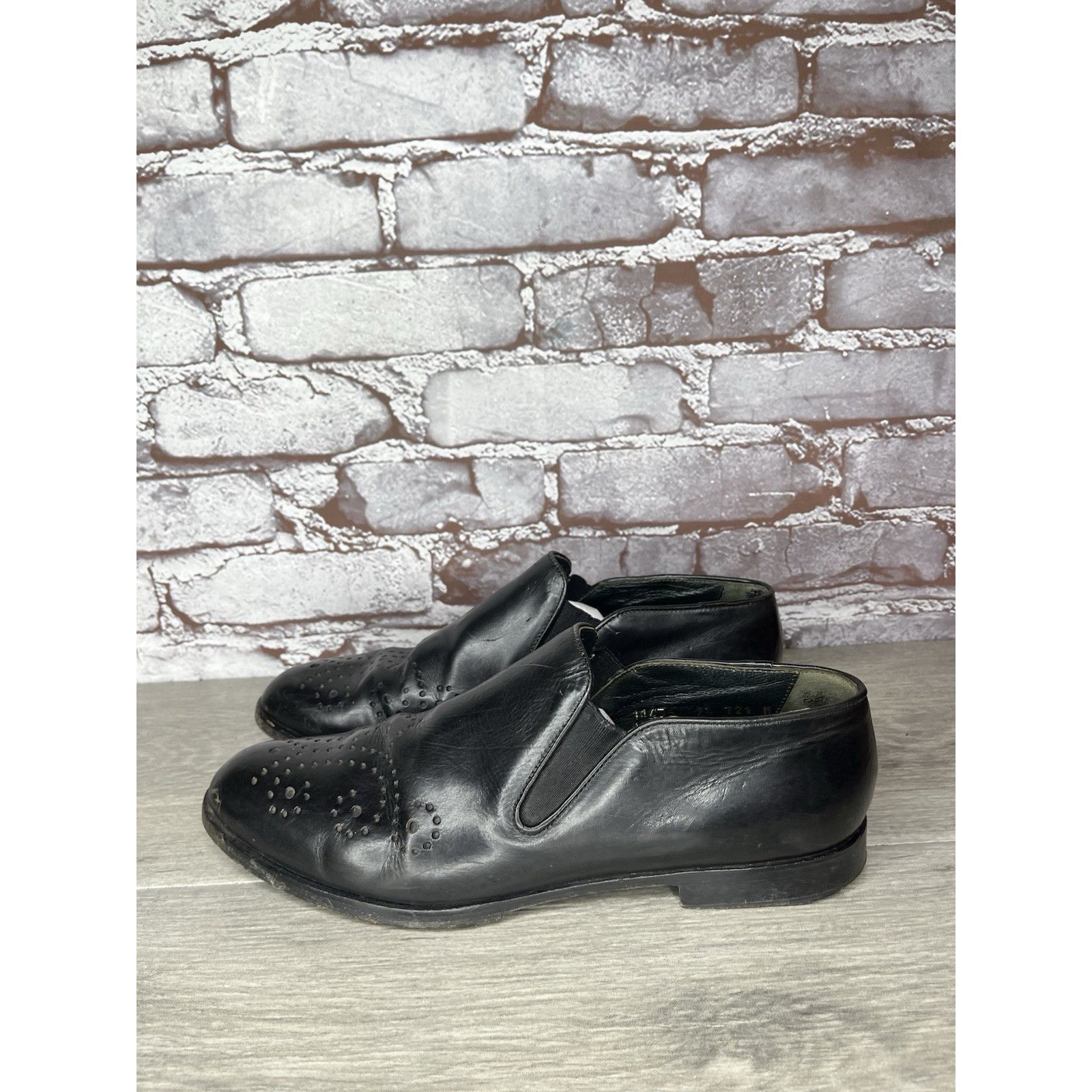 Big John Joan & David Handmade in Italy Black Leather Wingtip Heel Ox Size US 9.5 / IT 39.5 - 2 Thumbnail