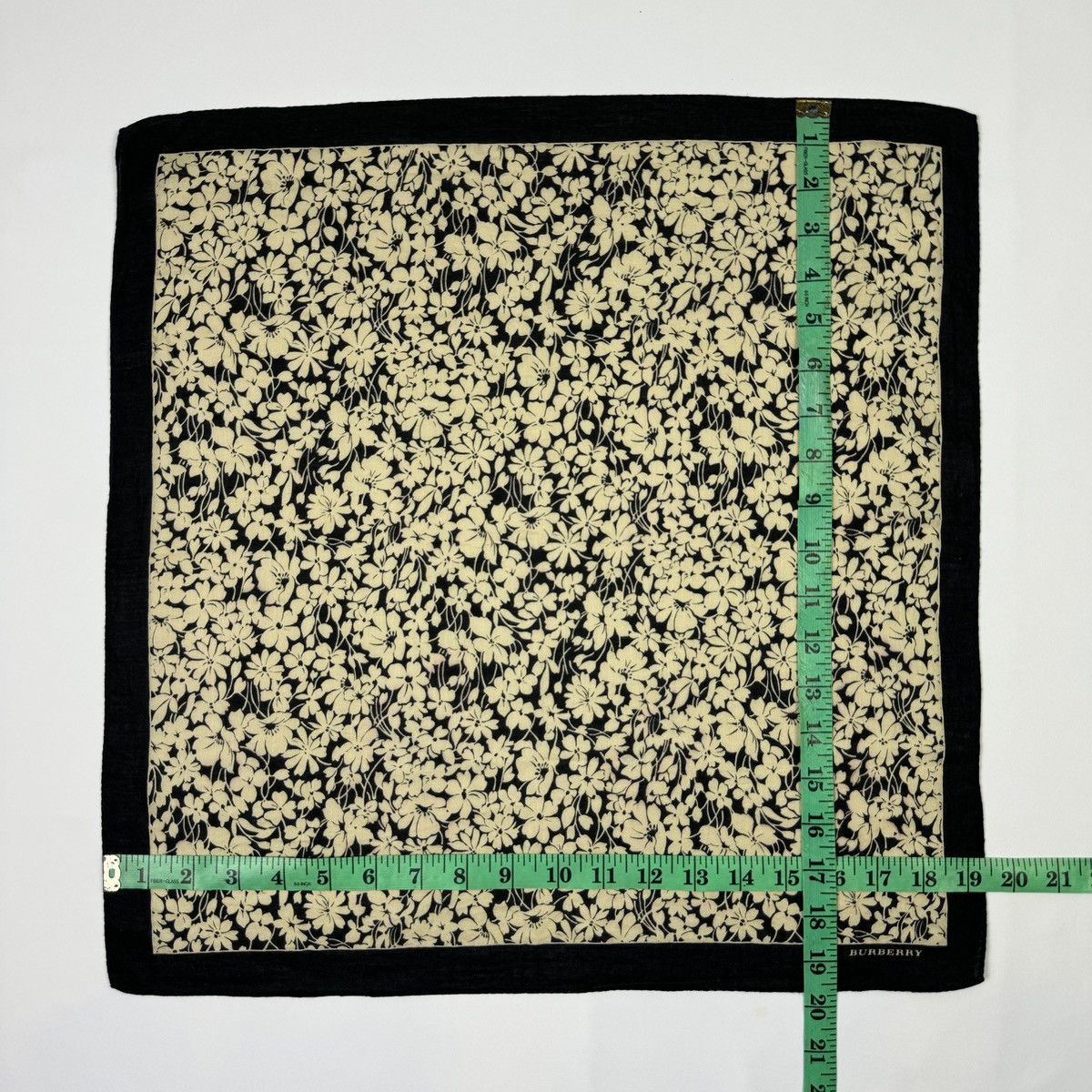 Burberry Burberry Floral Handkerchief Neckerchief Bandana Size ONE SIZE - 7 Thumbnail