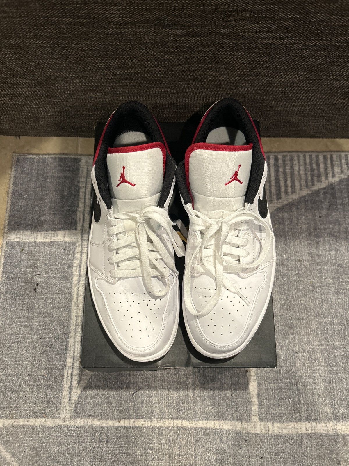 Jordan Brand Jordan 1 low “University Red” with box Size US 12 / EU 45 - 3 Thumbnail