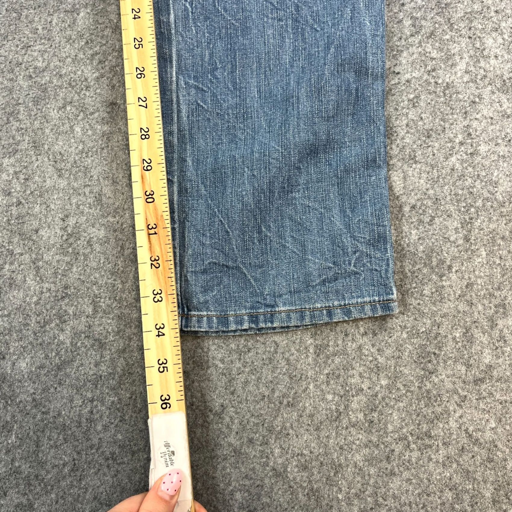 Vintage Armani Jeans Jeans Straight 29 34 UK 10 High Rise Light Blue Whiskers Honeycomb Womens Regular Denim Blue 5-Pocket Size 32" / US 10 / IT 46 - 4 Thumbnail